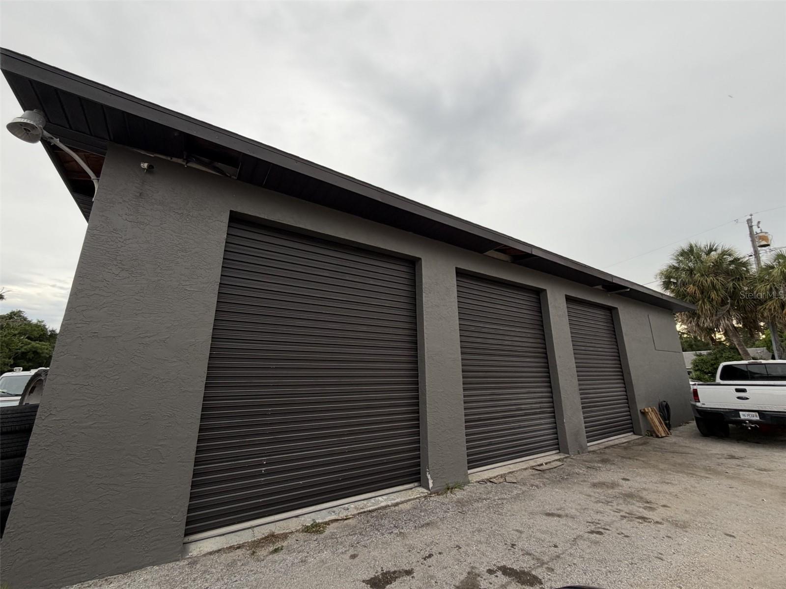 7805 CLARK MOODY BOULEVARD