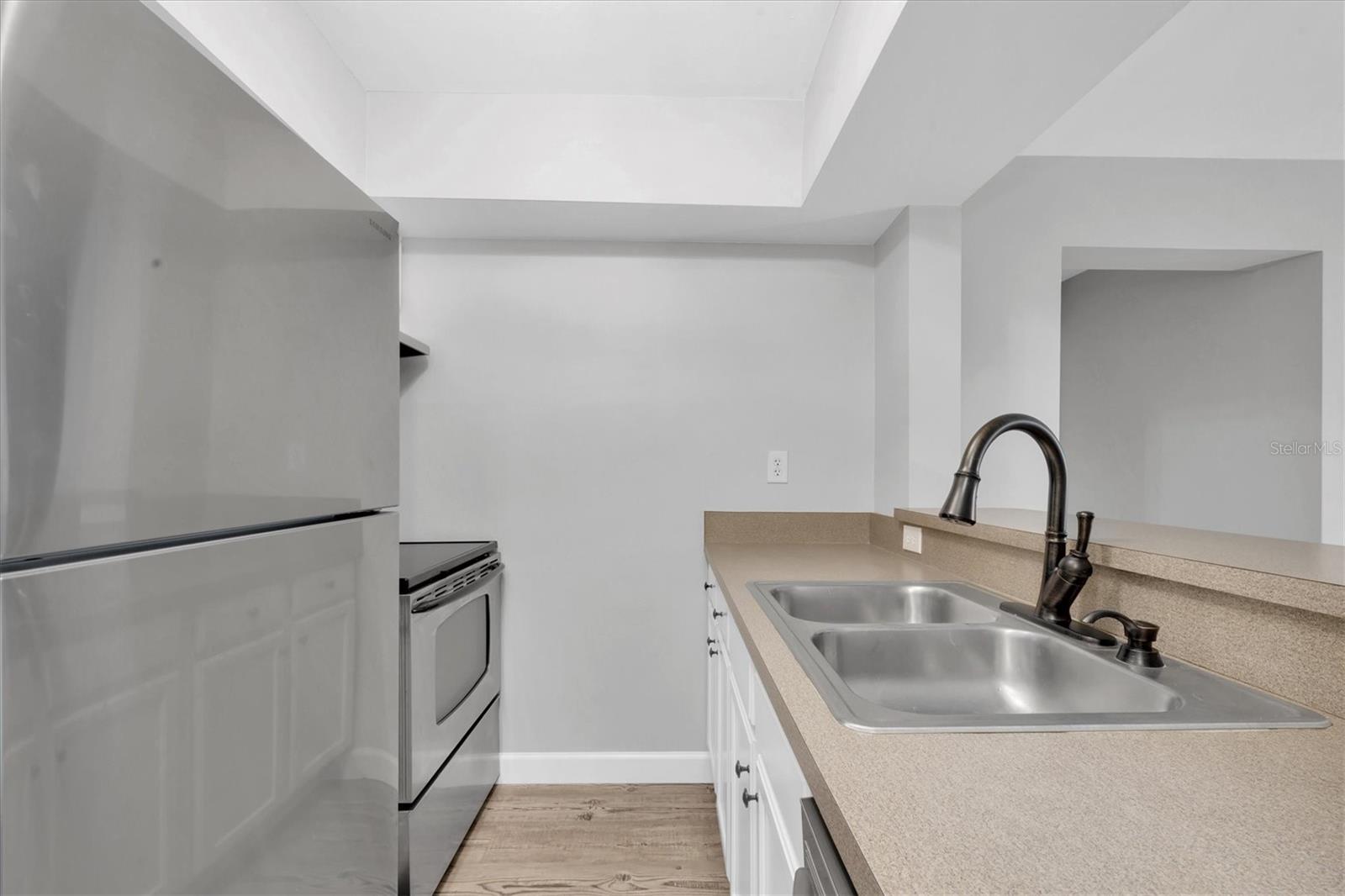 406 W CEDAR STREET 403