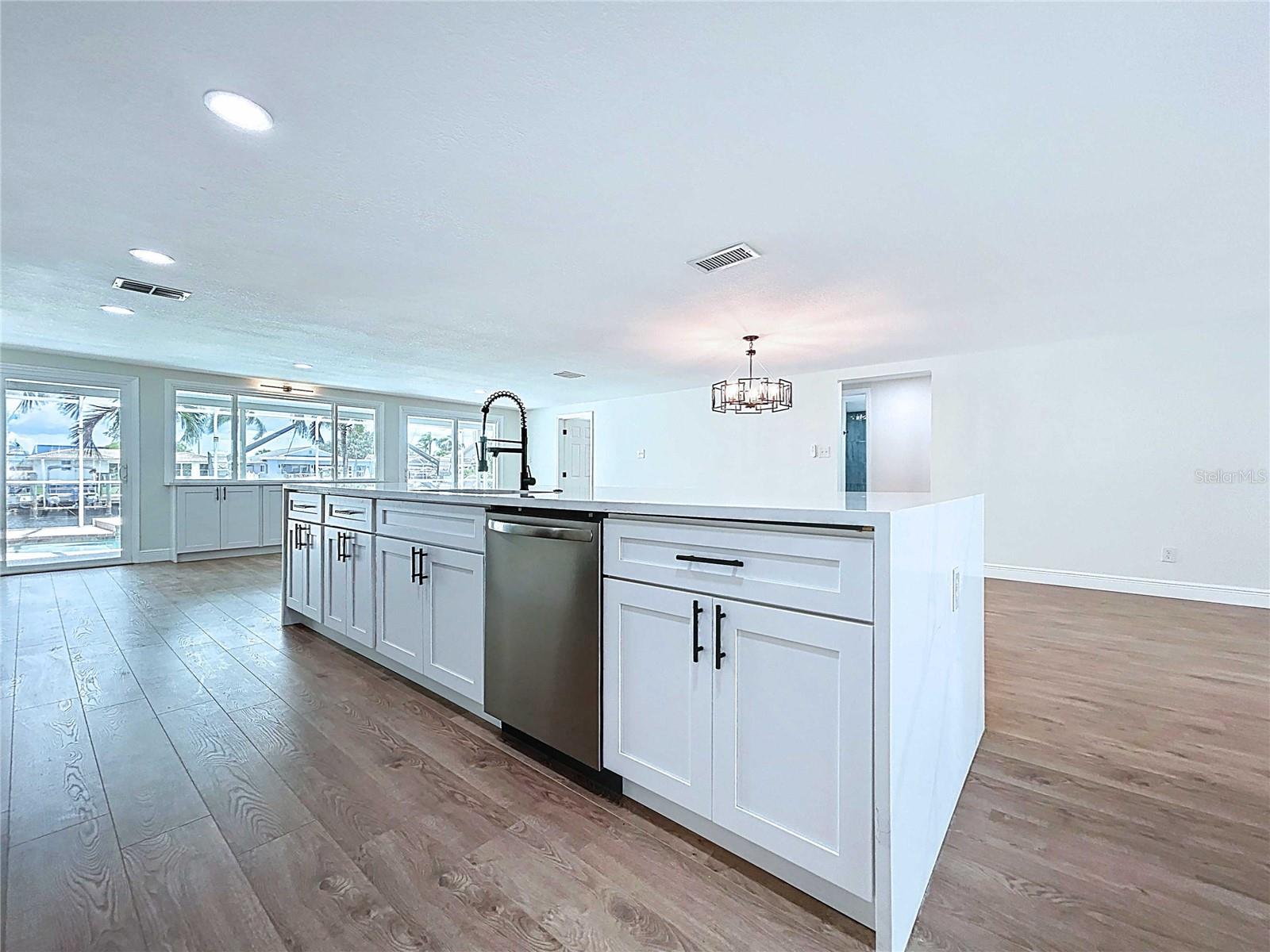 FLOR A MAR - Residential