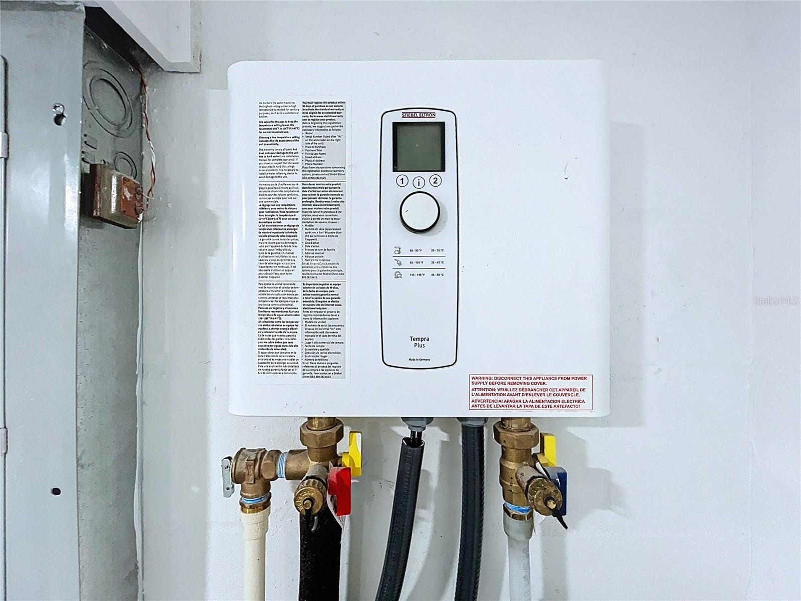 FLOR A MAR - Residential