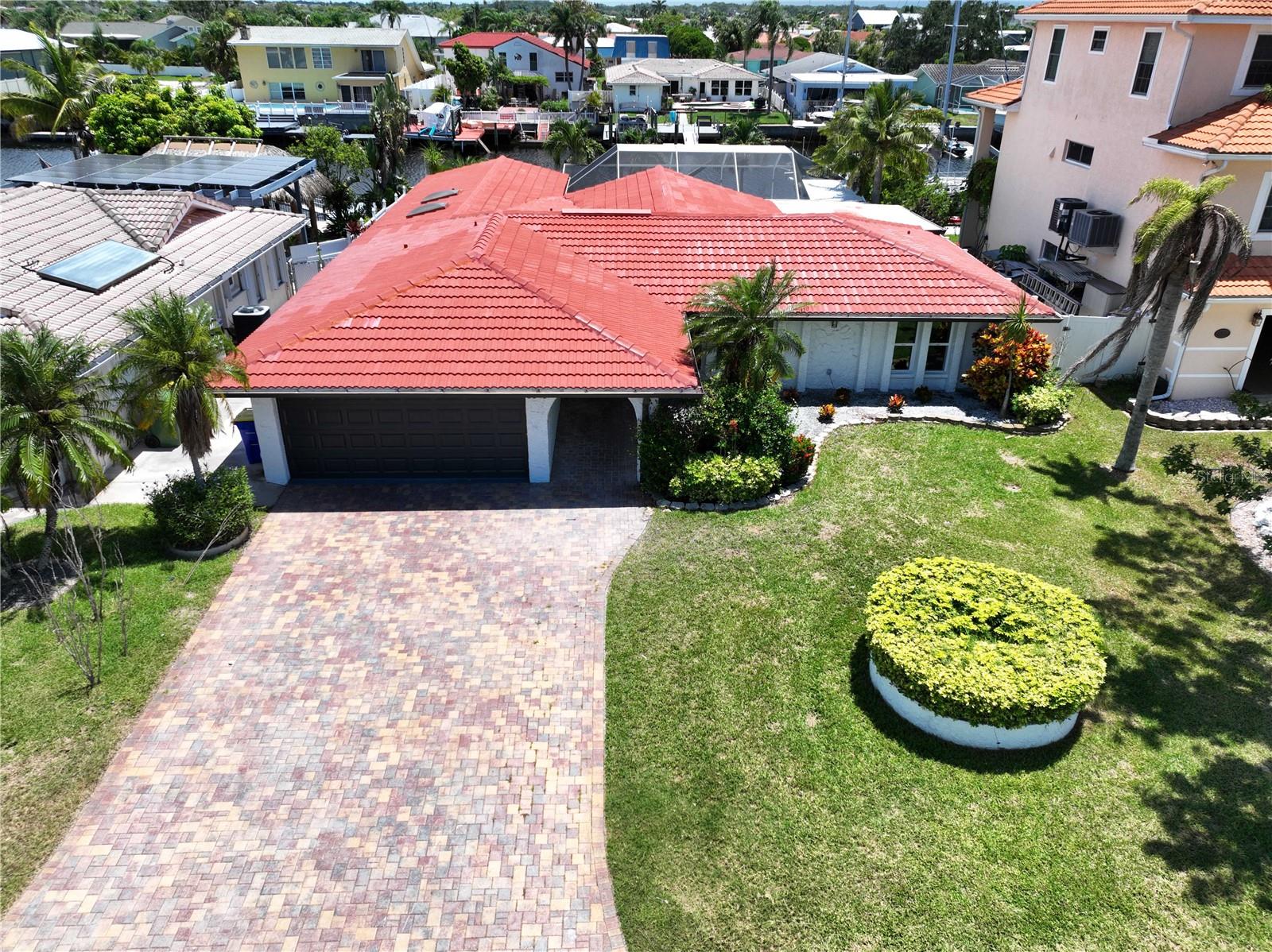 FLOR A MAR - Residential