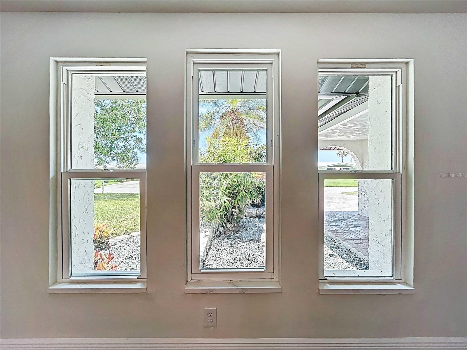 FLOR A MAR - Residential