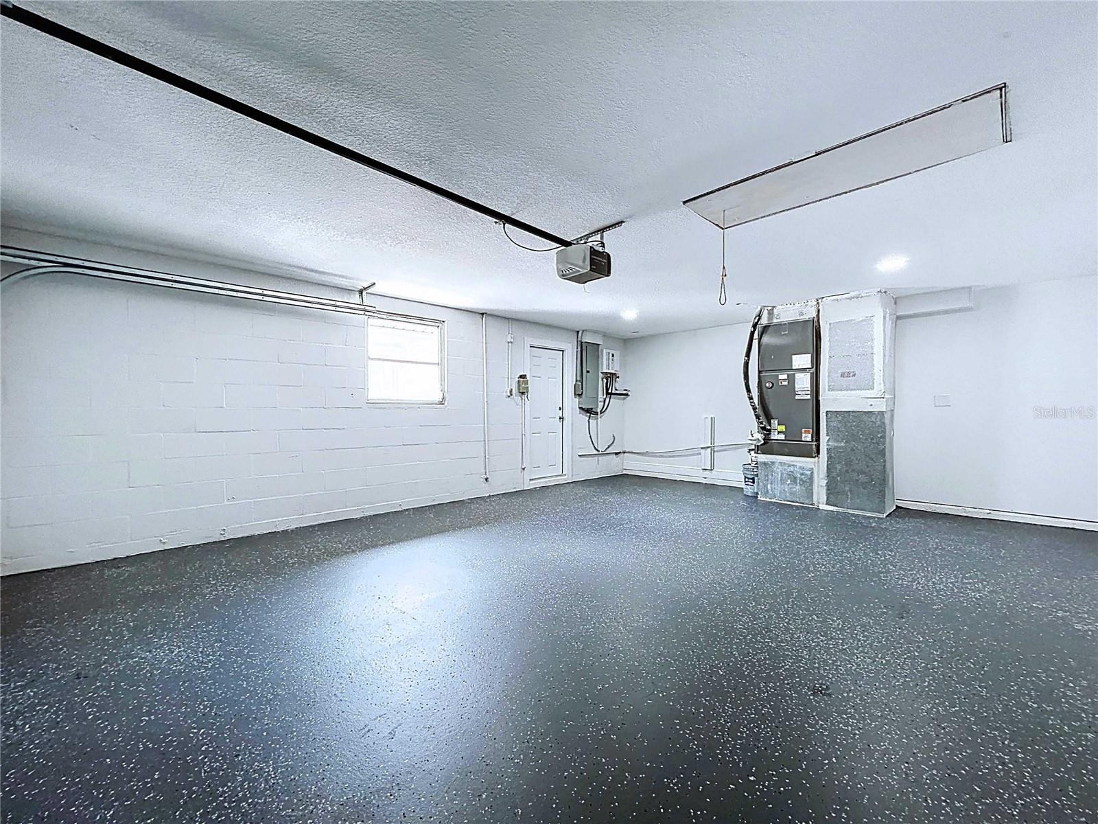 FLOR A MAR - Residential