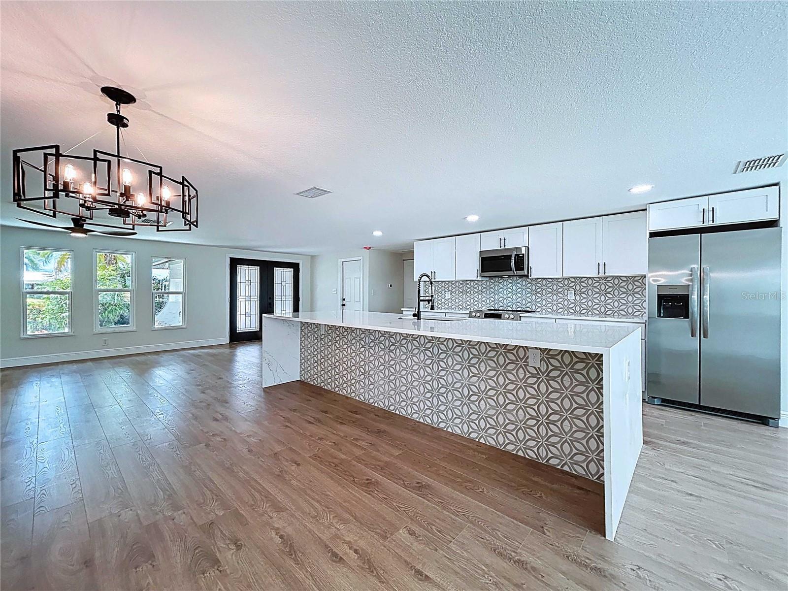 FLOR A MAR - Residential