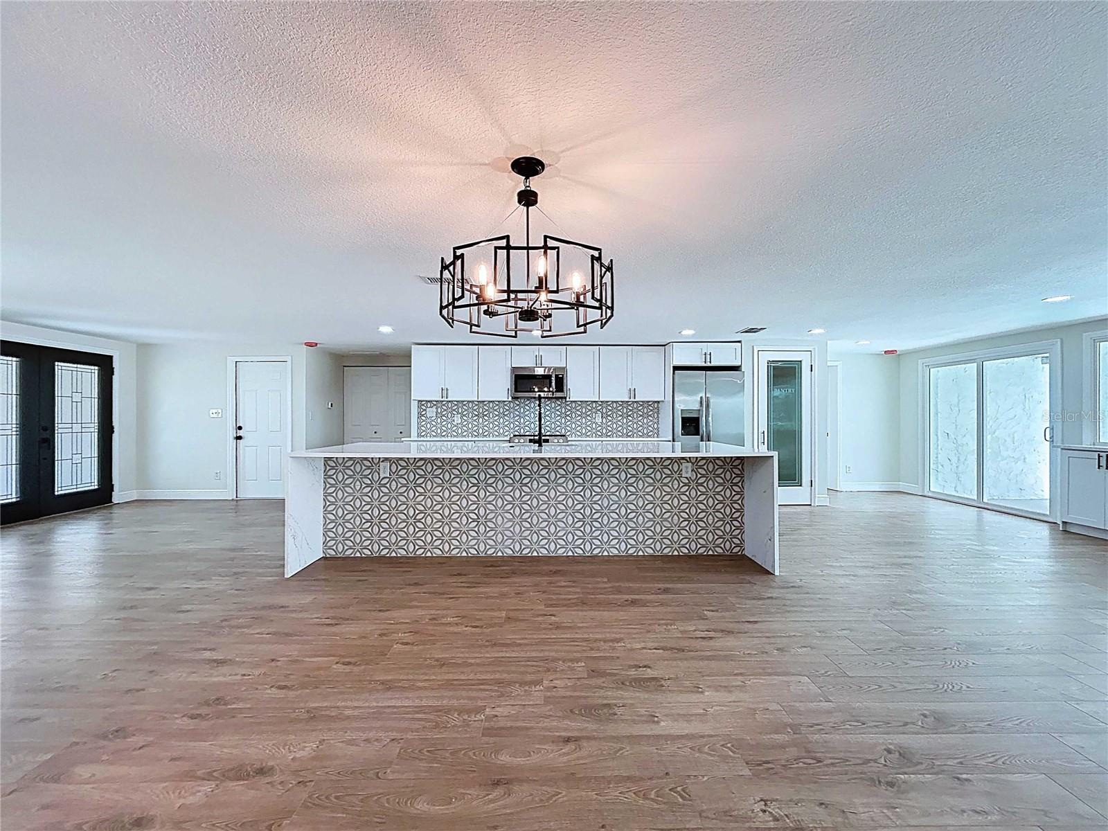 FLOR A MAR - Residential