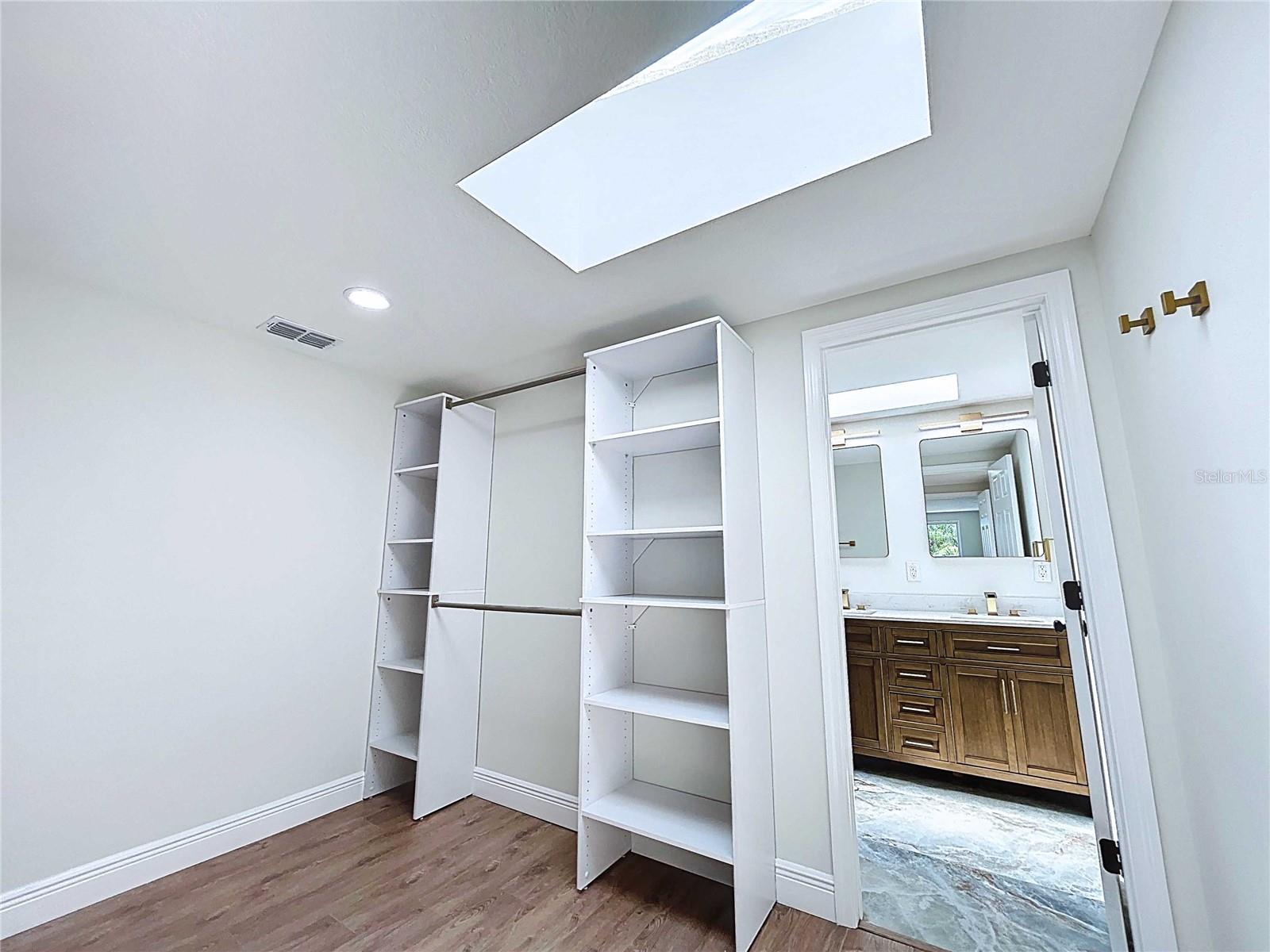 FLOR A MAR - Residential