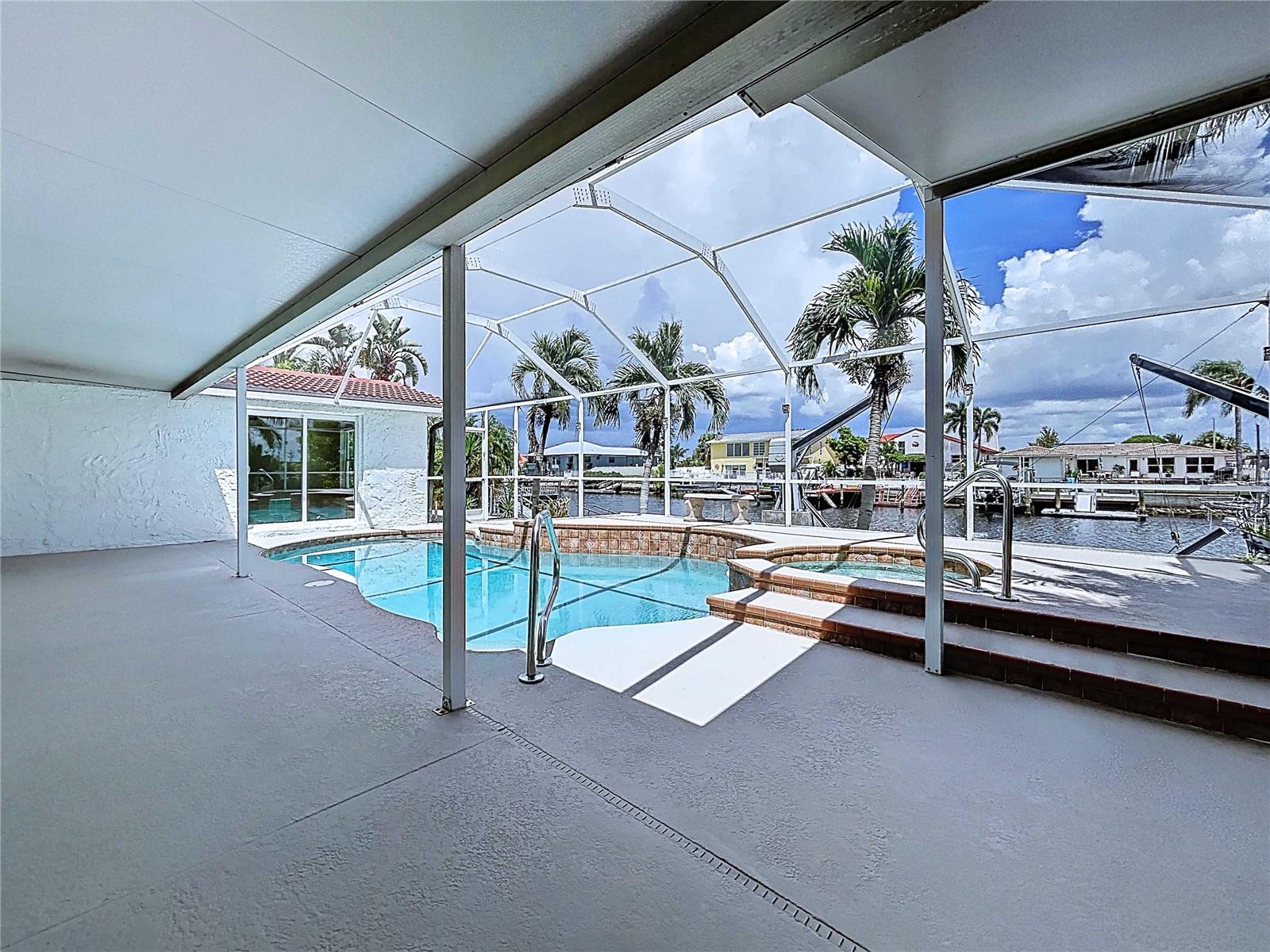 FLOR A MAR - Residential