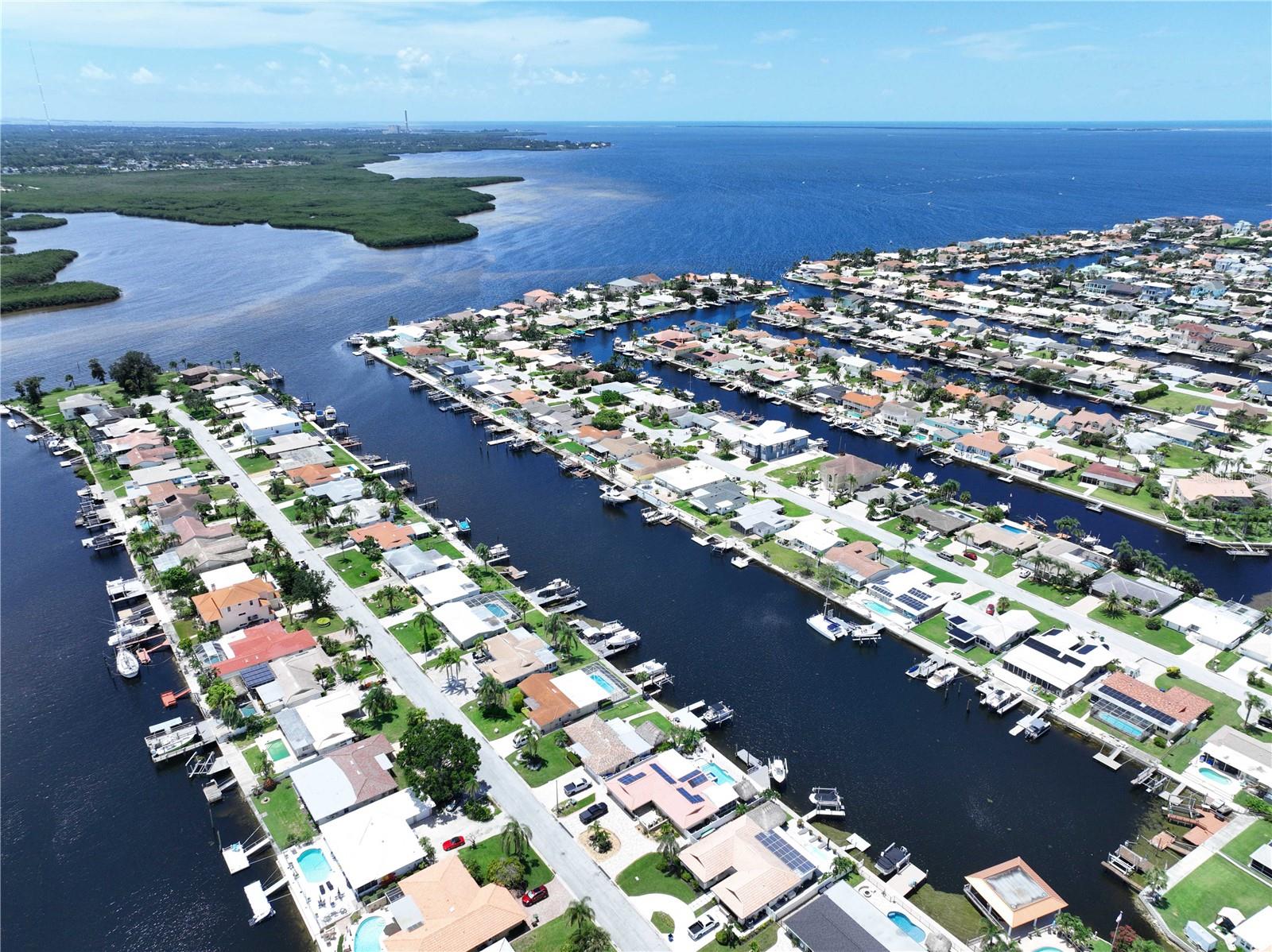 FLOR A MAR - Residential