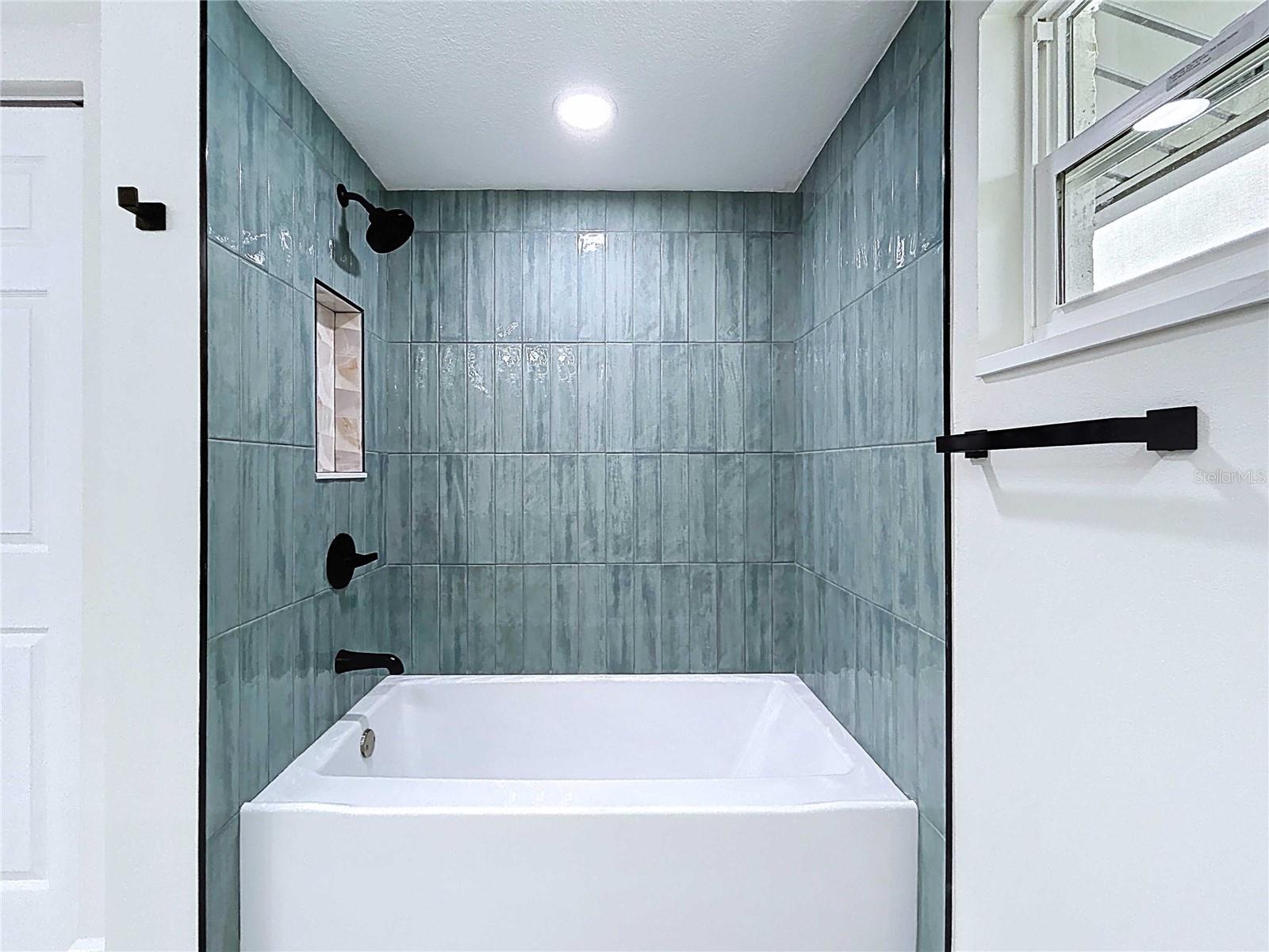 FLOR A MAR - Residential