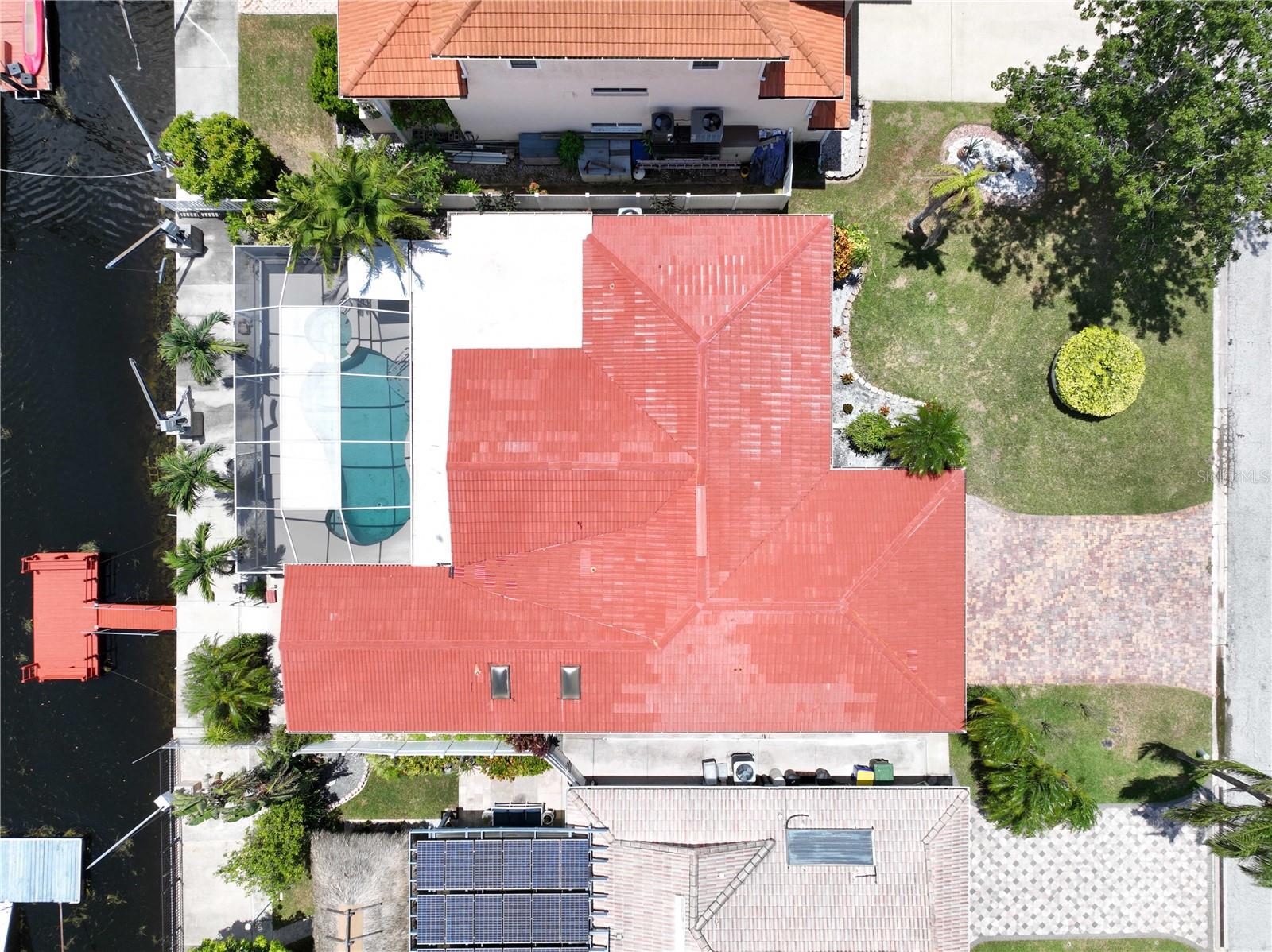 FLOR A MAR - Residential