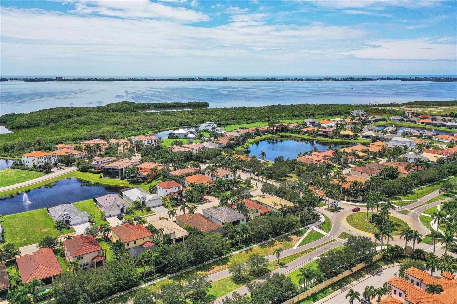 LEGENDS BAY - Residential