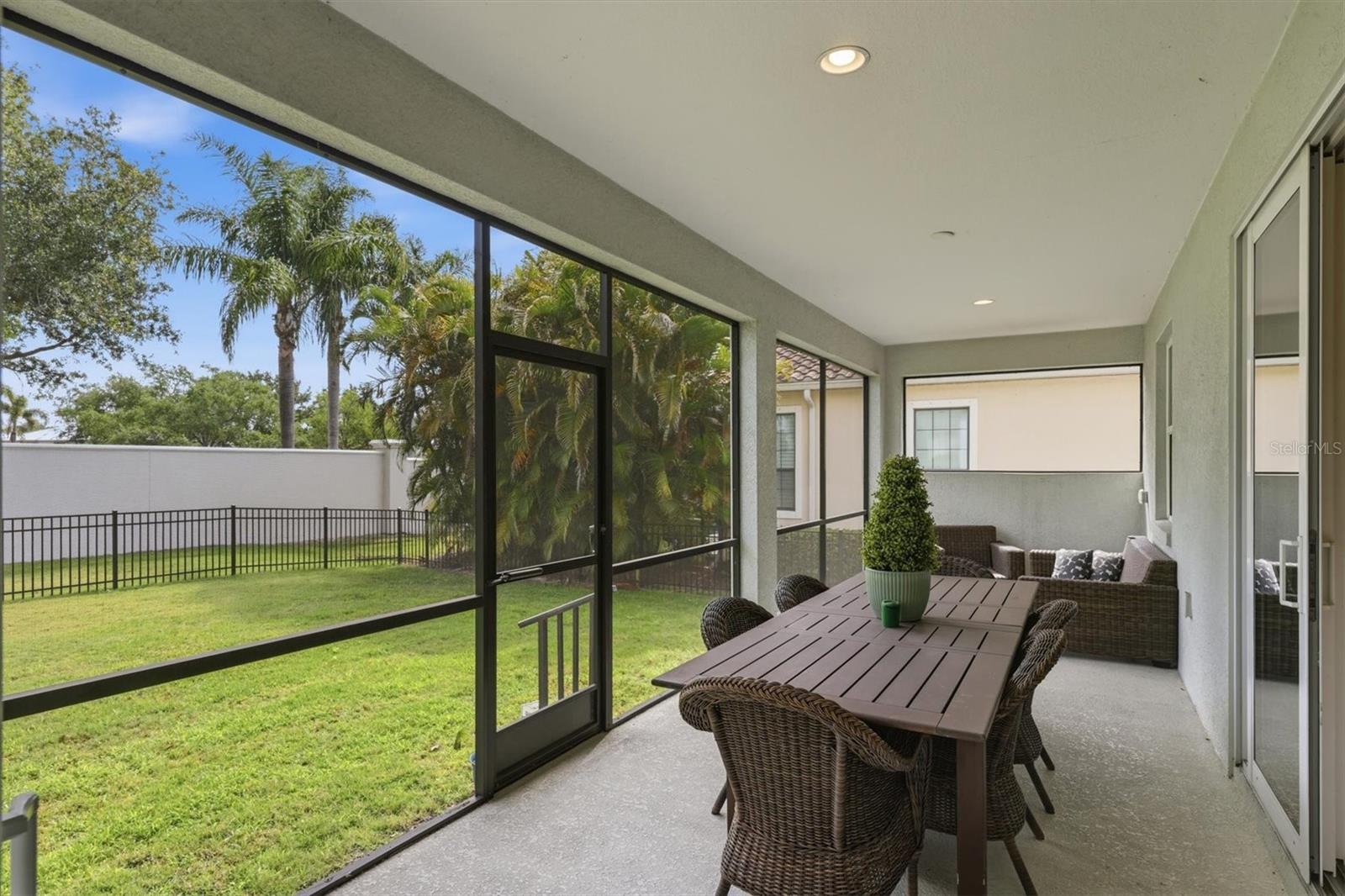 LEGENDS BAY - Residential