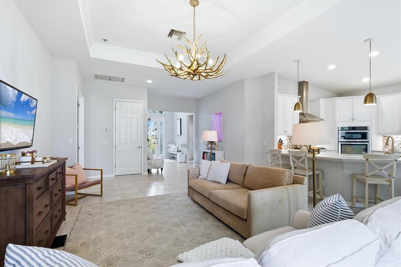 LEGENDS BAY - Residential