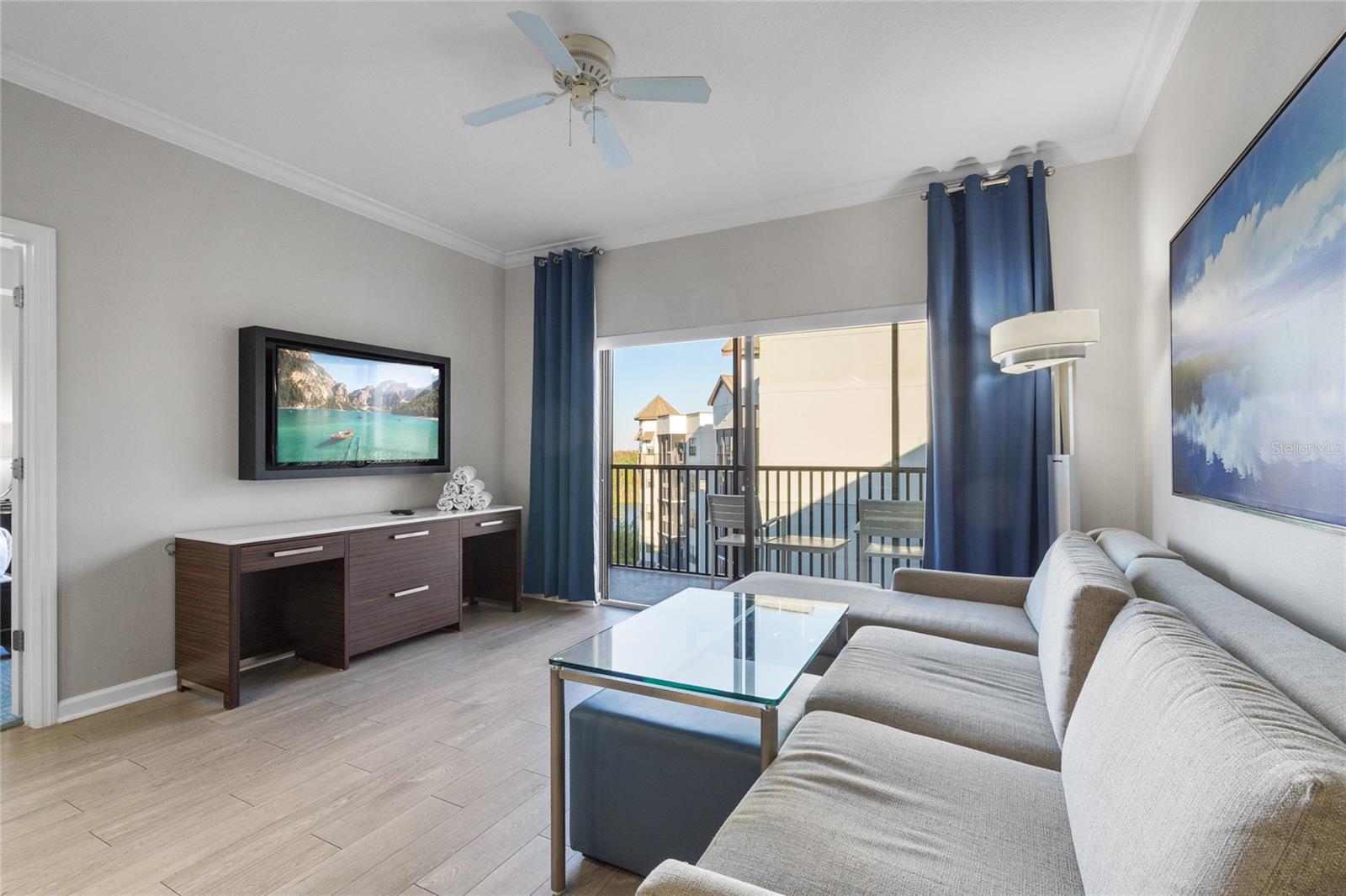 GROVE RESIDENCE & SPA HOTEL CONDO 1 - Residential