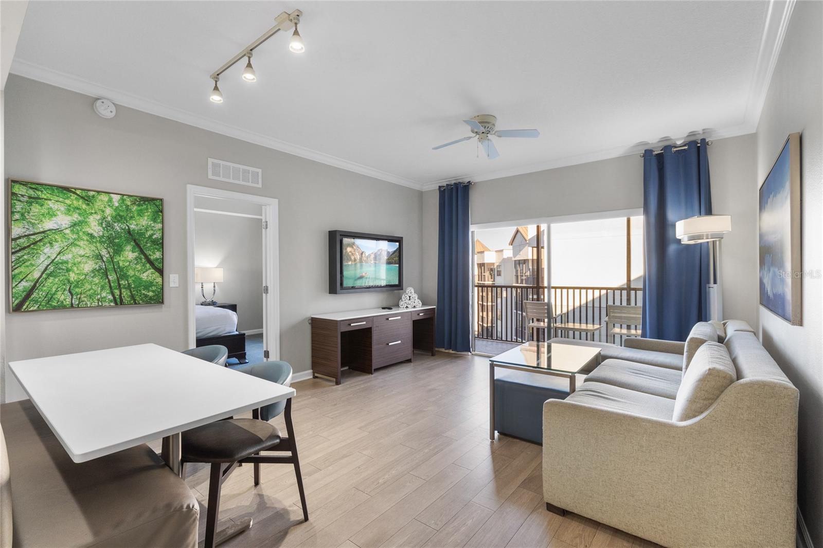 14501 GROVE RESORT AVENUE 1727