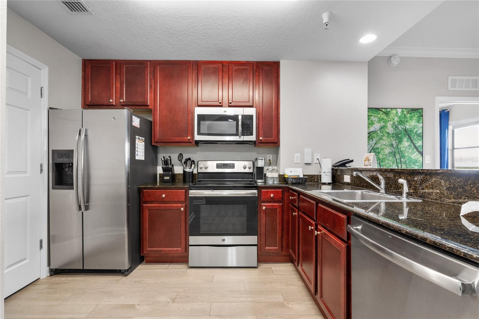 14501 GROVE RESORT AVENUE 1727