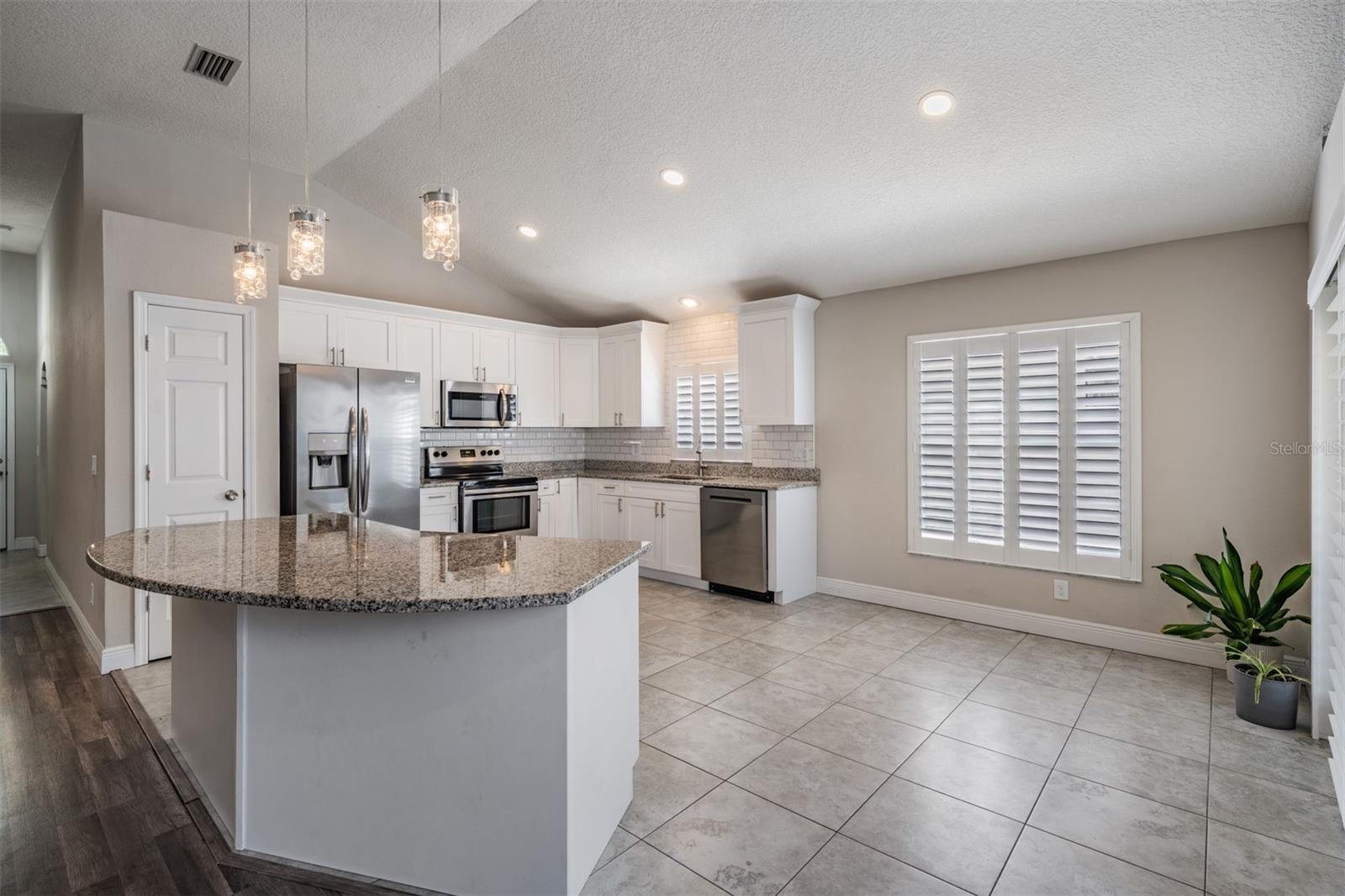 BLOOMINGDALE SEC R UNIT 3 - Residential