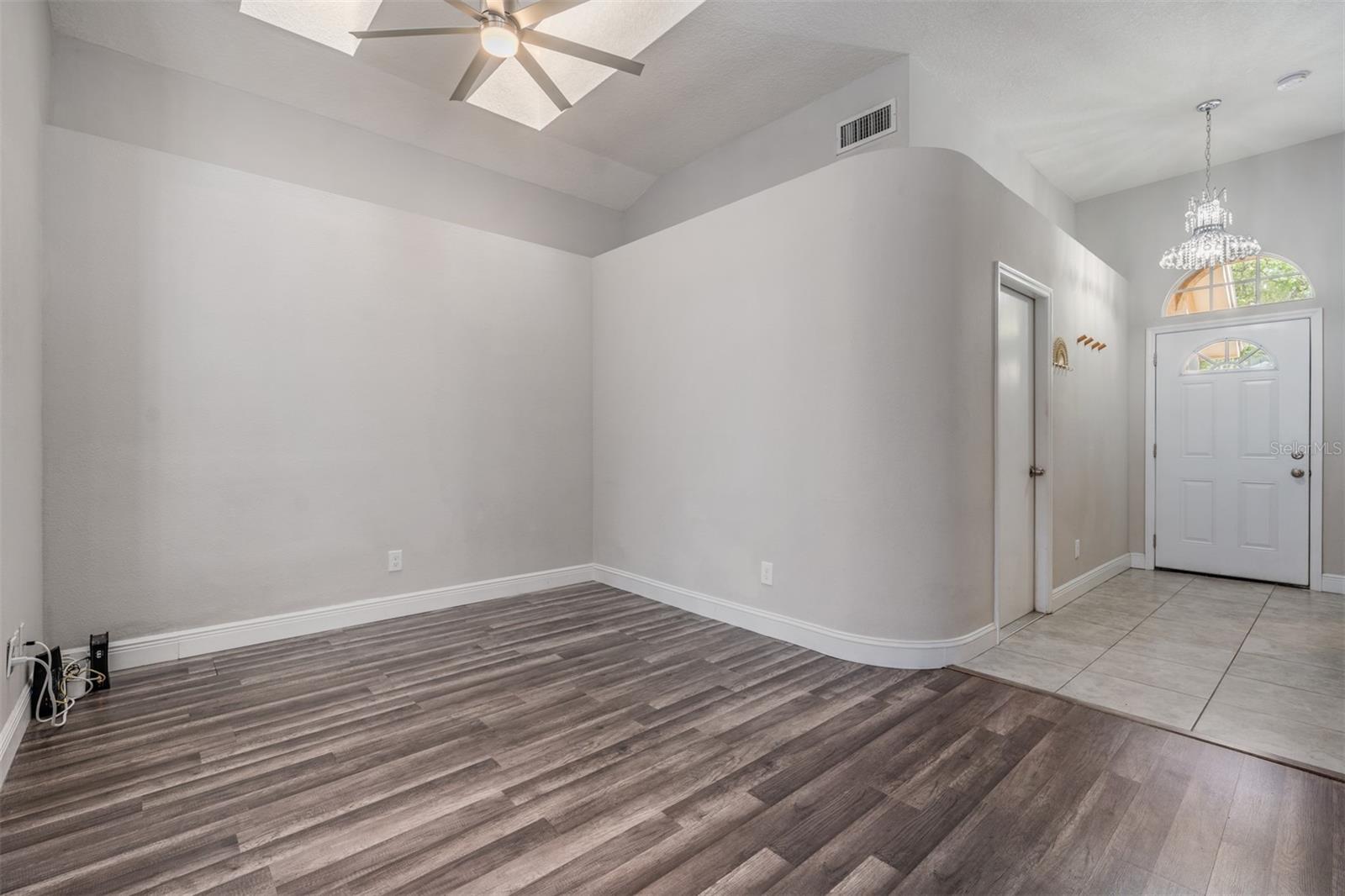 BLOOMINGDALE SEC R UNIT 3 - Residential