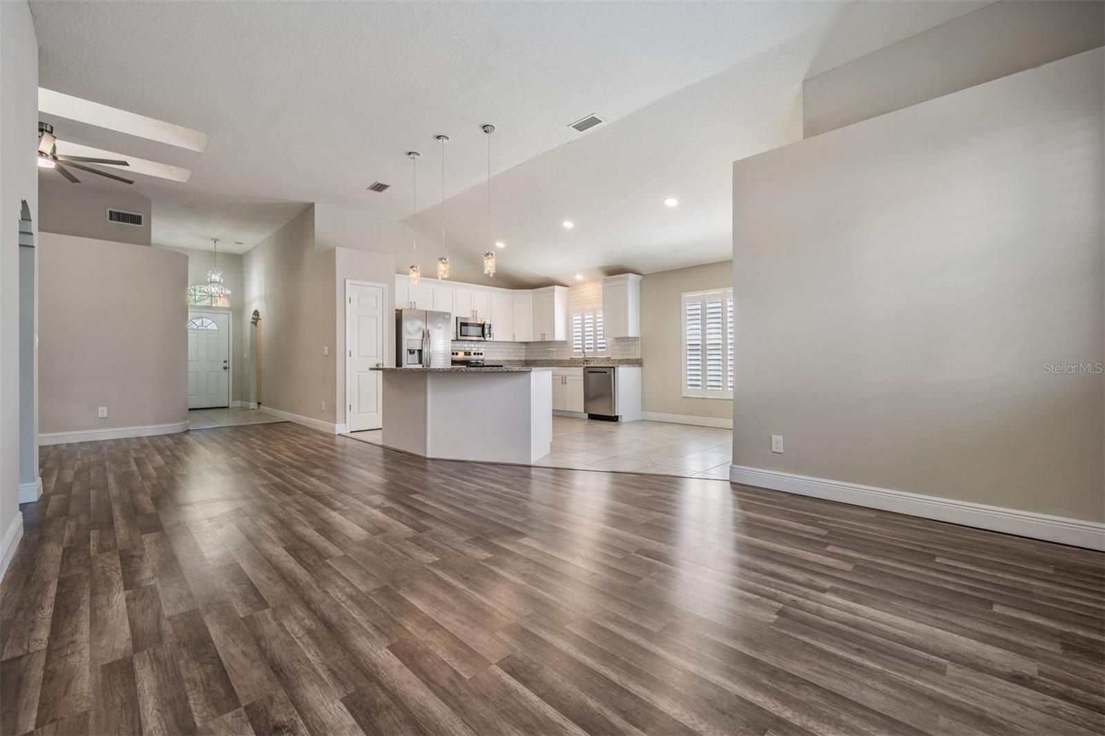 BLOOMINGDALE SEC R UNIT 3 - Residential