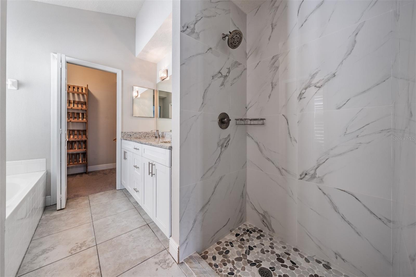 BLOOMINGDALE SEC R UNIT 3 - Residential