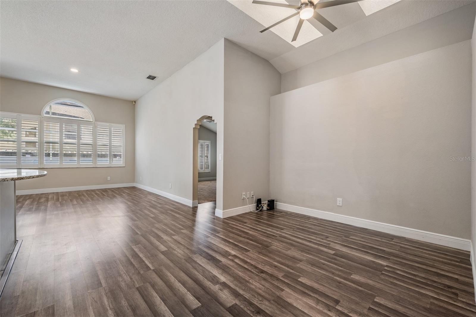 BLOOMINGDALE SEC R UNIT 3 - Residential