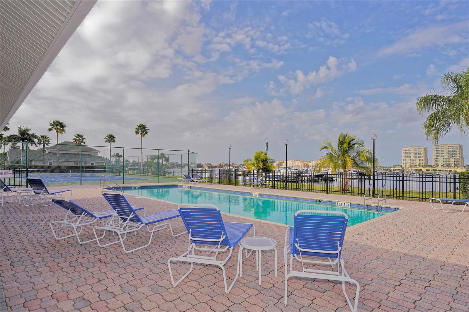 HAMMOCKS AT RIVIERA DUNES - Residential