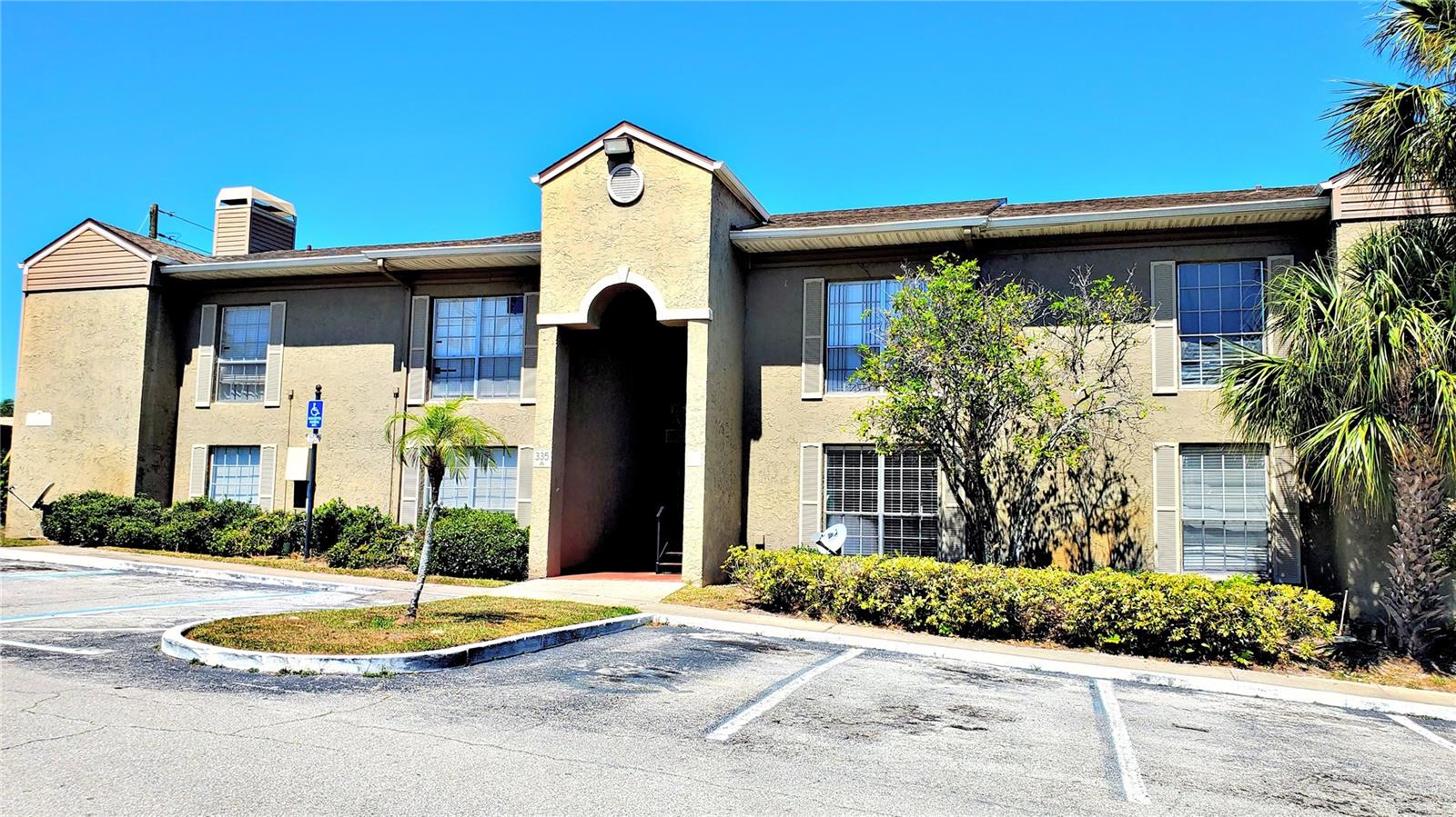 One or more photo(s) has been virtually staged. Hurry!! Hurry!! before its gone! Must Move In on or before END of JUNE 2025. Just came available in much sought after community in Altamonte Springs. 1 bedroom 1 bath and lots of storage all for $1149 a month SPECIAL!! Normally $1250-- . Lots of windows, the unit is very light and airy. This property has: wood looking flooring, quarts counters, Beautiful nice and clean, Ready for move in NOW!! Community Pool, beautifully renovated, just amazing, FIRST FLOOR!! Call now! Available now. *Room sizes, square footage and HOA are approximate and should be independently verified by buyer/buyer's agent. All information contained in this listing is believed to be reliable but is not guaranteed or warranted