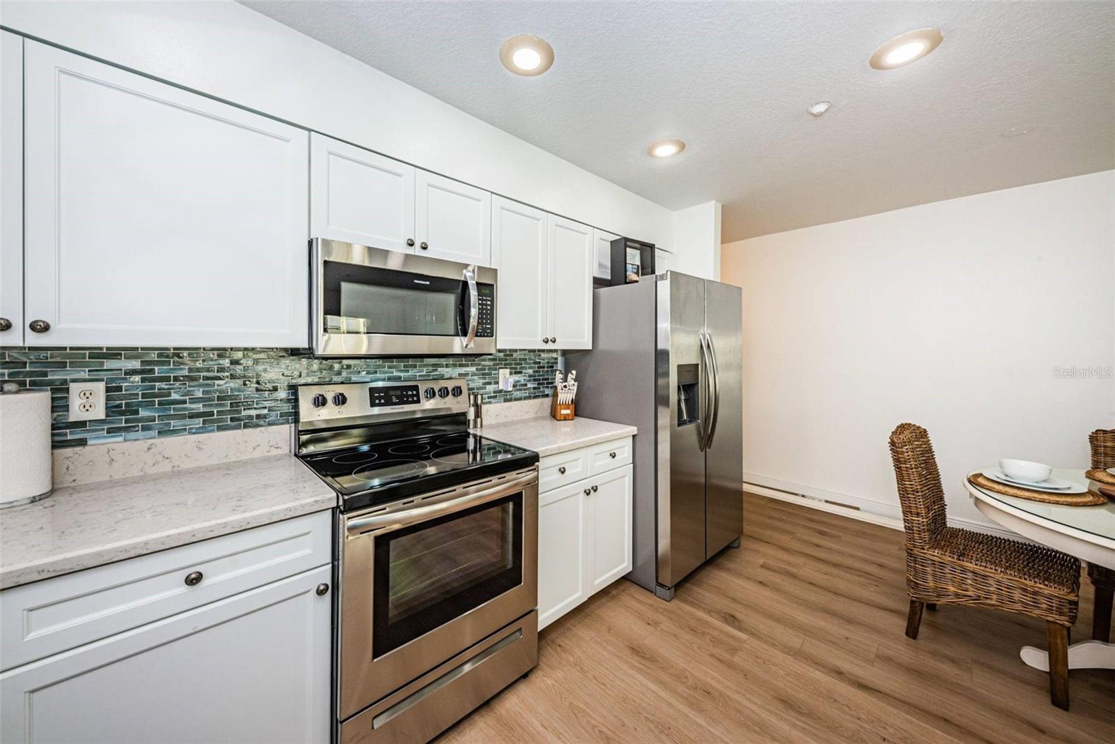 BEACHSIDE VILLAS OF INDIAN ROCKS BEACH - Residential