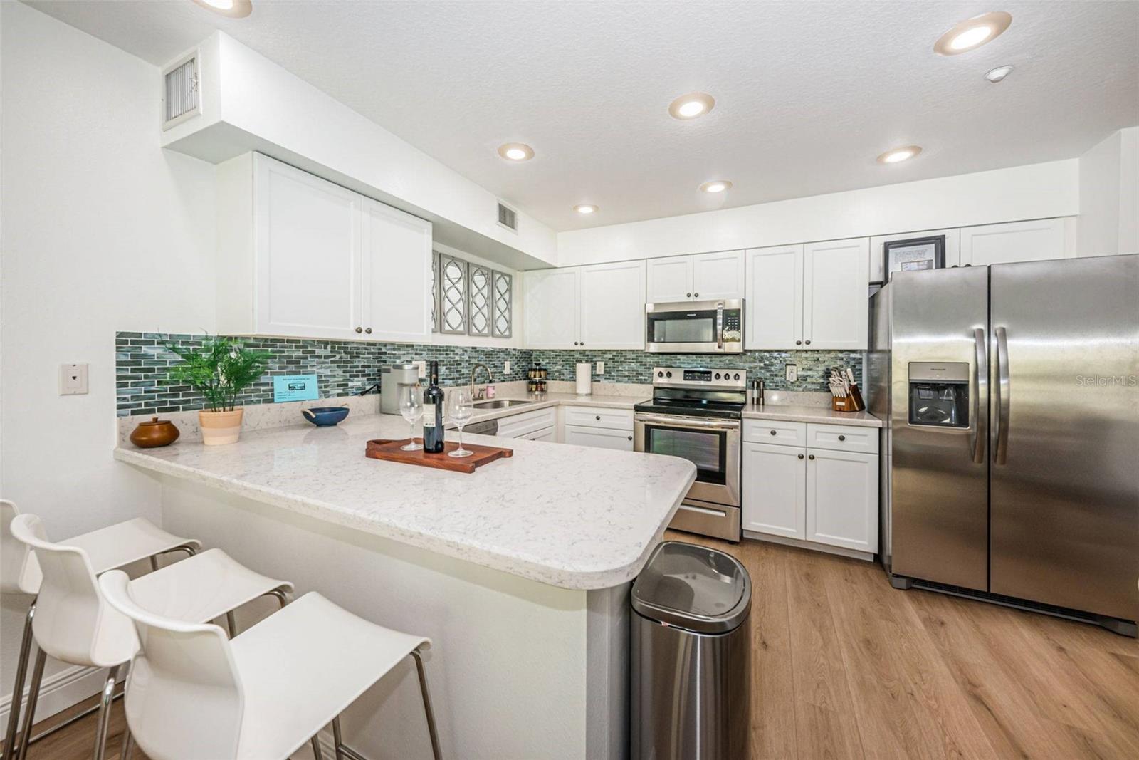 BEACHSIDE VILLAS OF INDIAN ROCKS BEACH - Residential