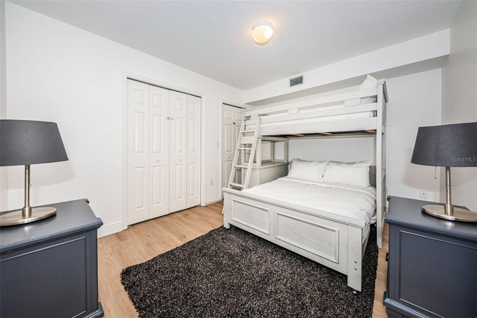 BEACHSIDE VILLAS OF INDIAN ROCKS BEACH - Residential