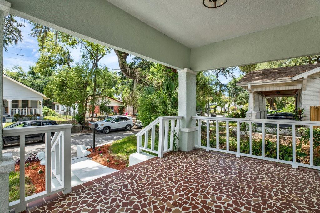 Photo of 112 E Emily Street, Tampa, FL 33603 (MLS # TB8511629)