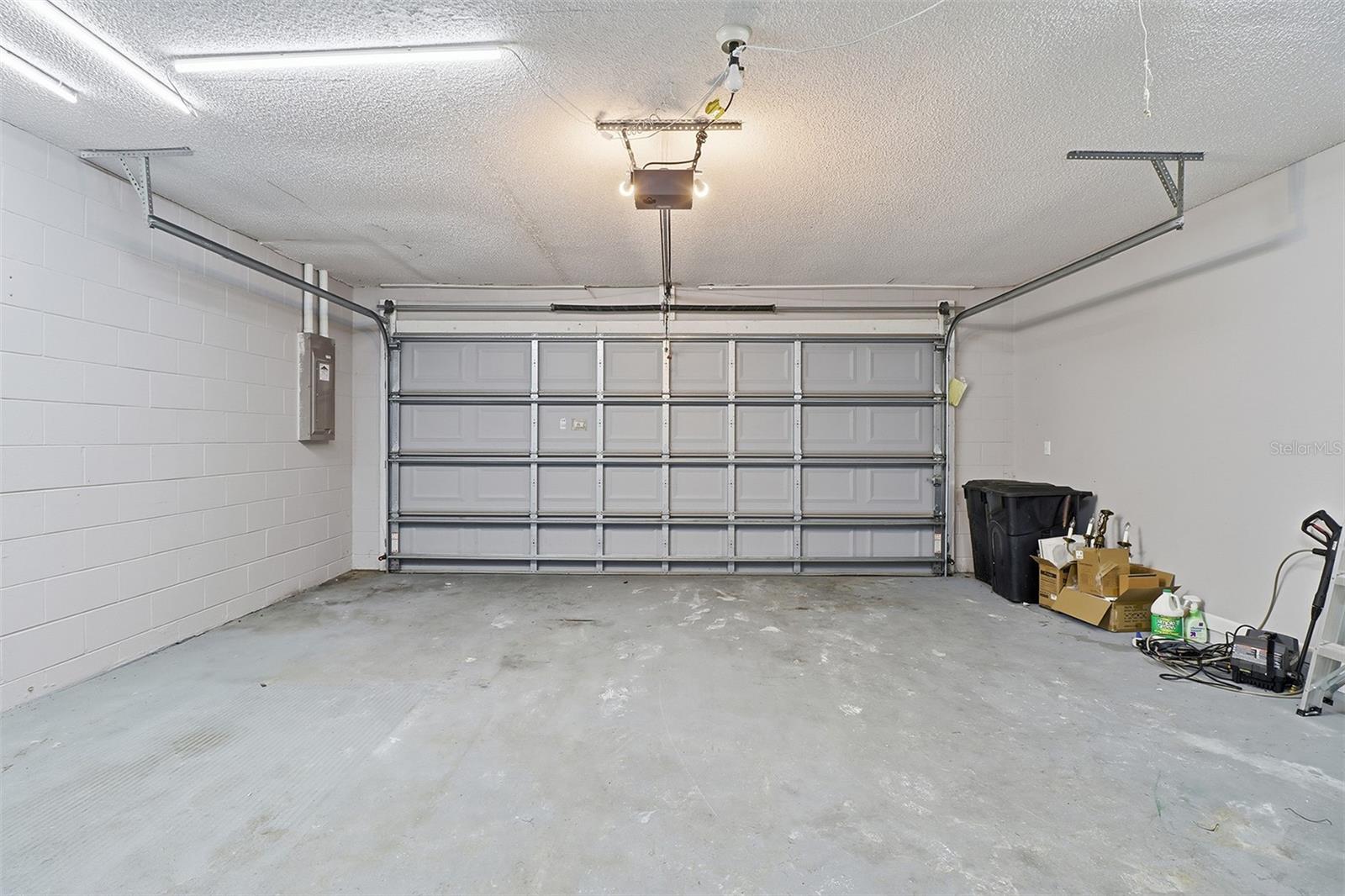 SILVER SPGS SHORES UN 21 - Residential