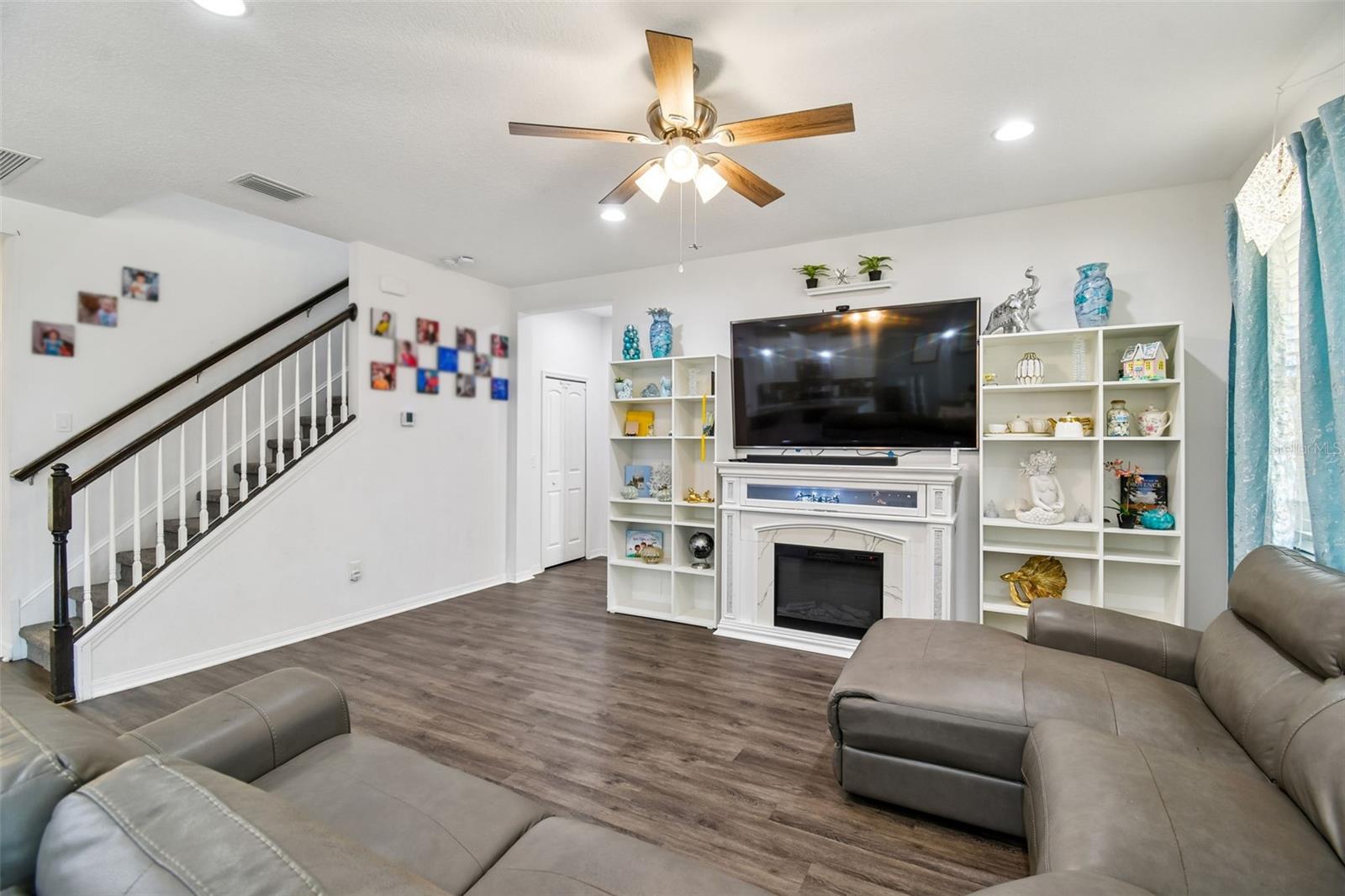 CARRIAGE POINTE SOUTH PH 2D2 - Residential