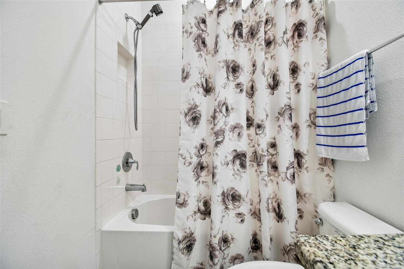 CARRIAGE POINTE SOUTH PH 2D2 - Residential