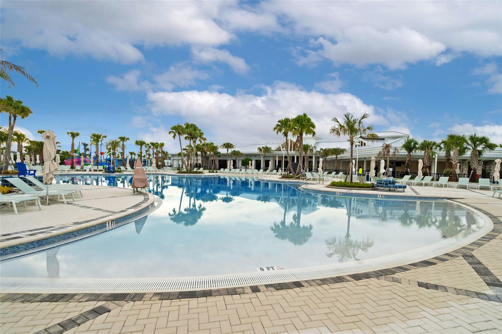 WINDSOR CAY - Residential