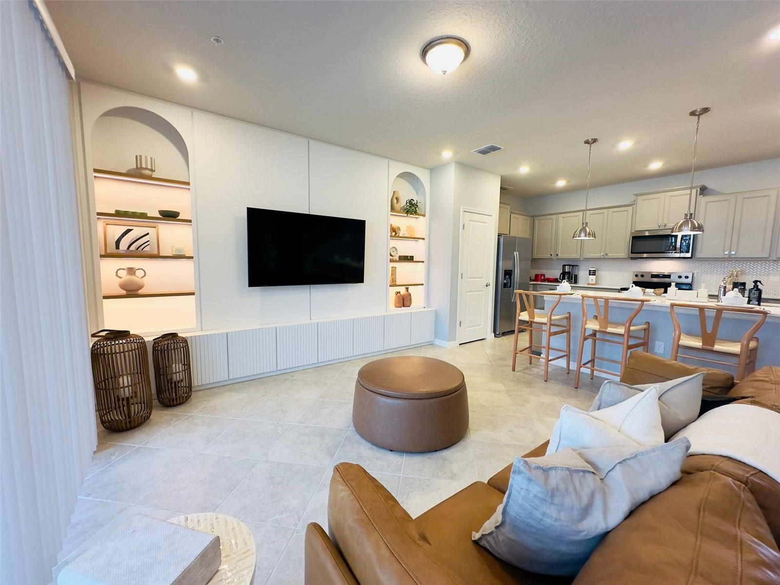 WINDSOR CAY - Residential