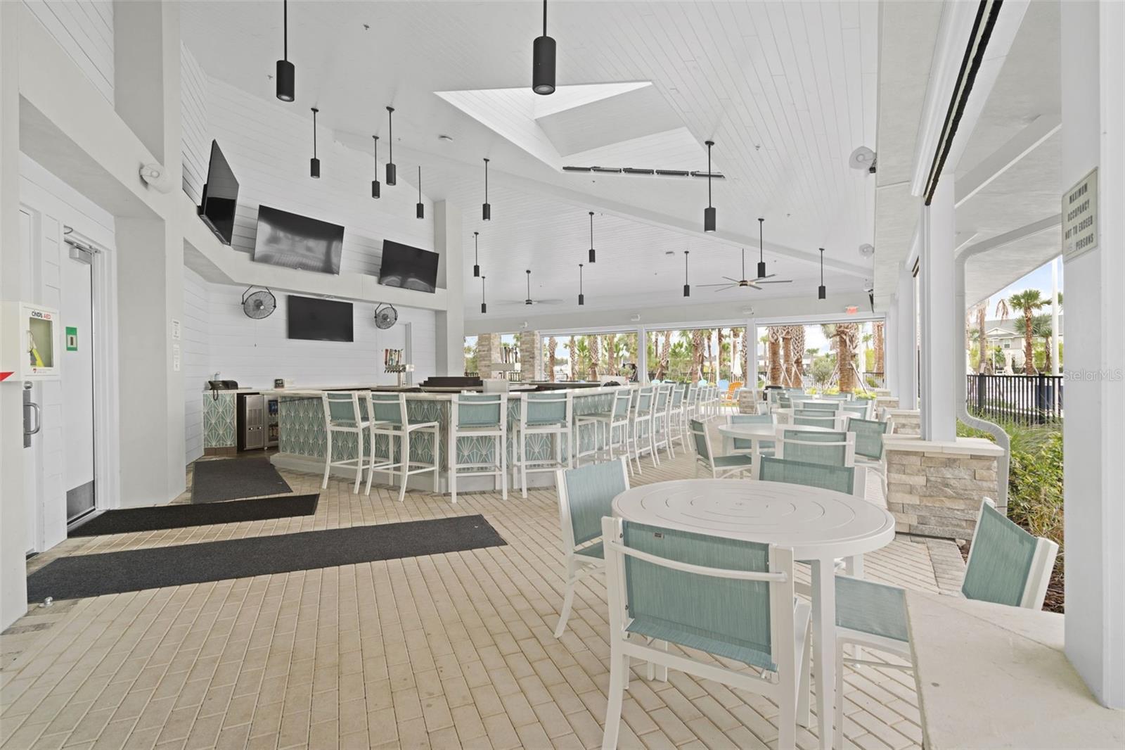 WINDSOR CAY - Residential