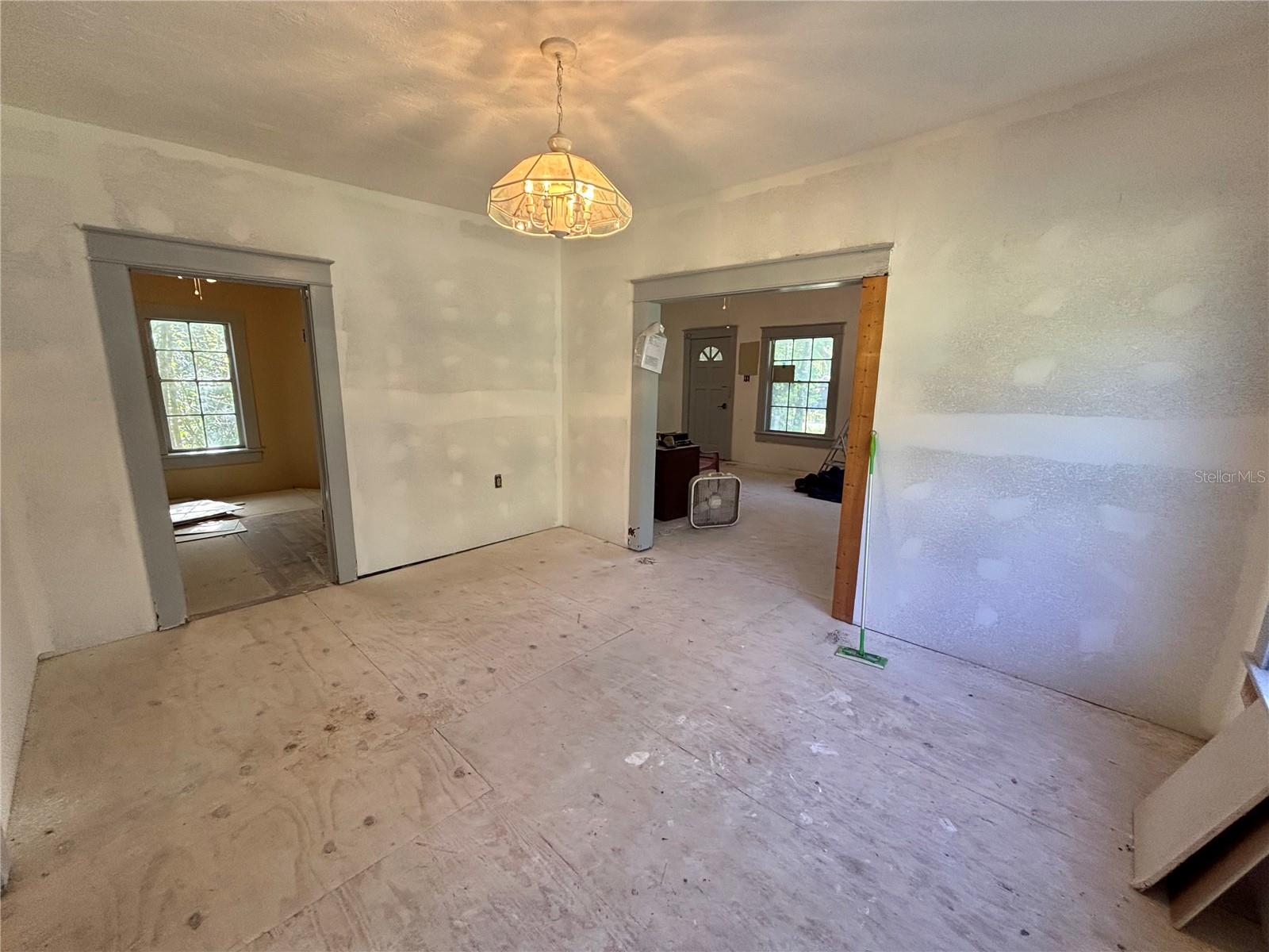 HOME TERRACE - Residential