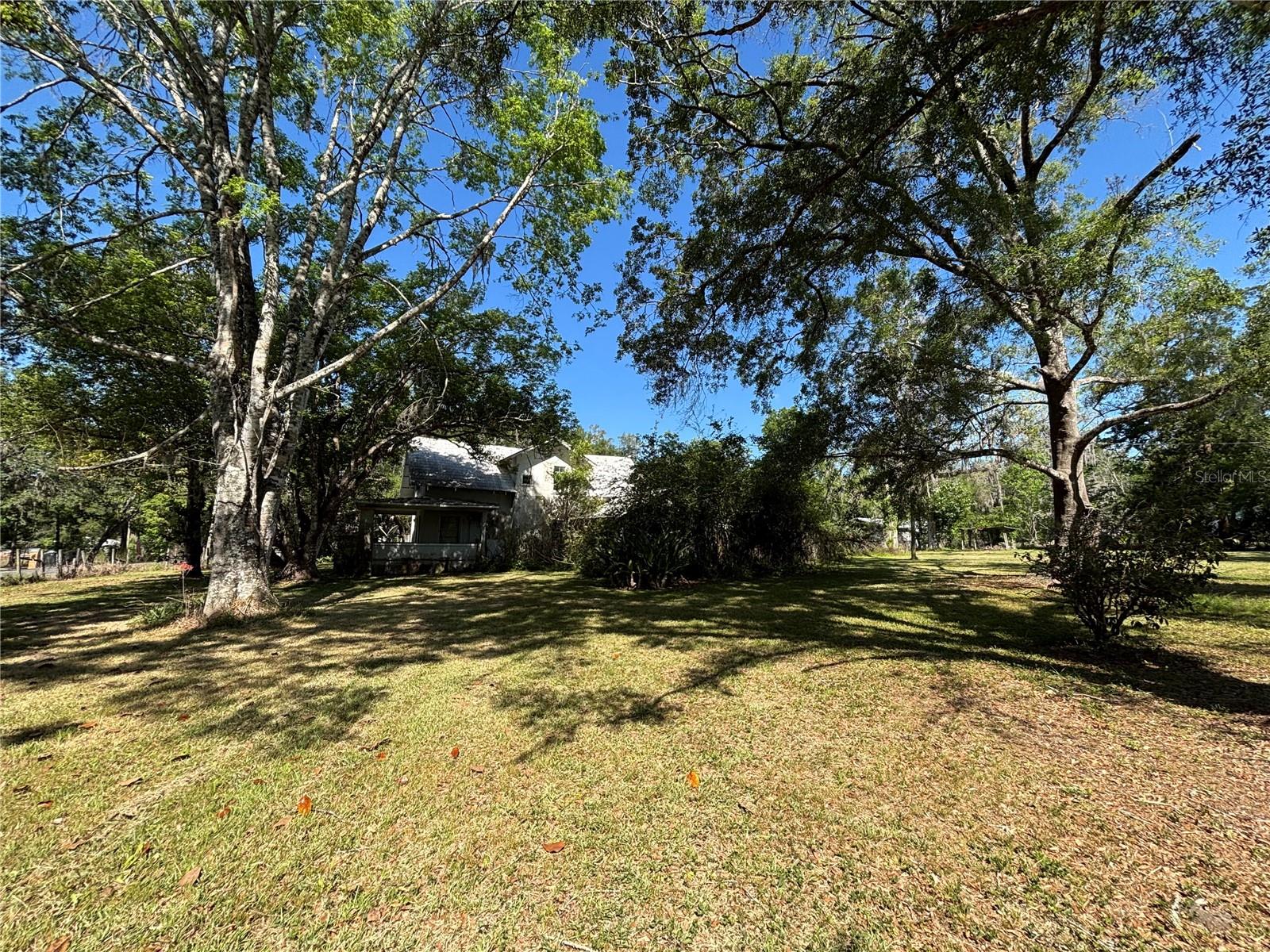 HOME TERRACE - Residential