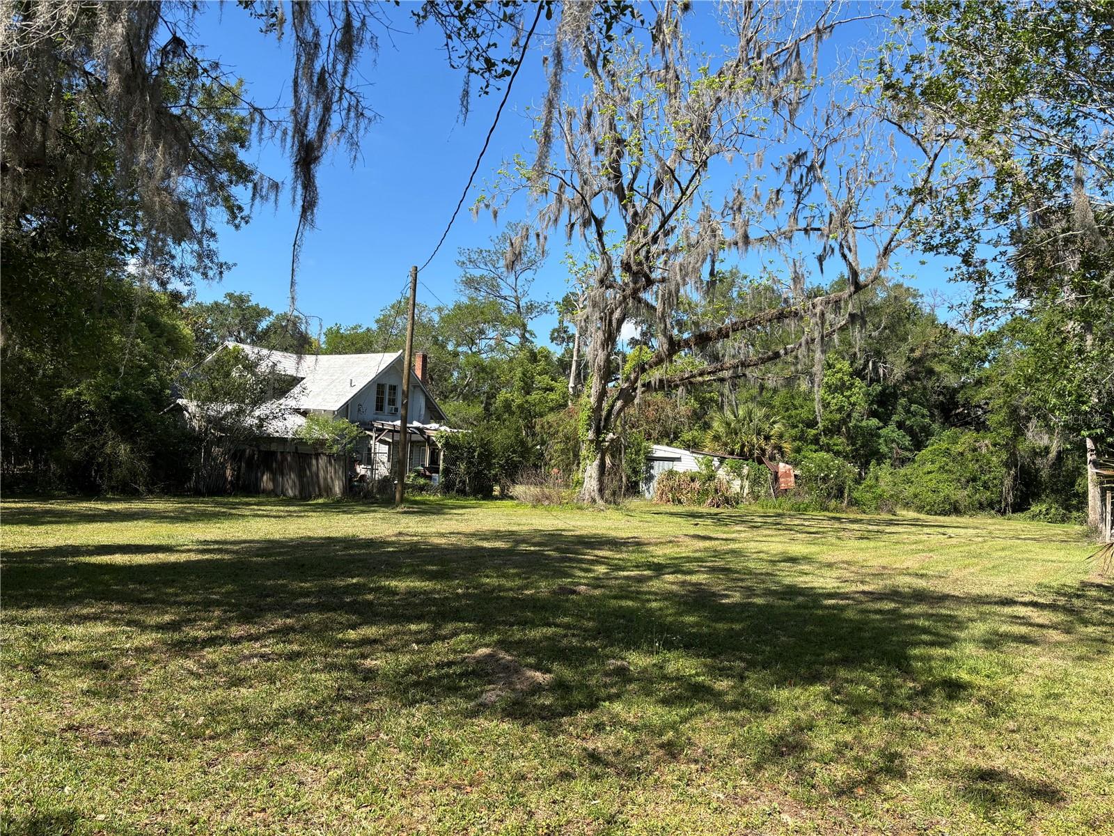 HOME TERRACE - Residential