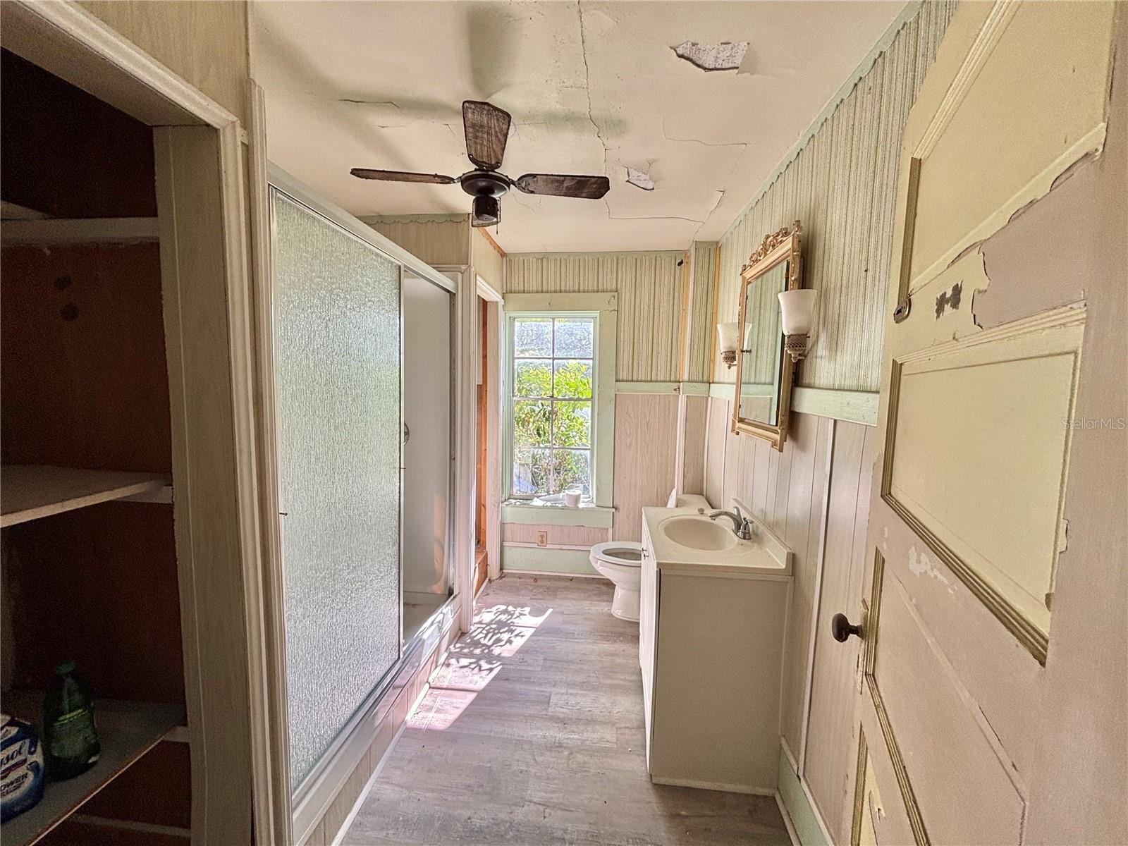 HOME TERRACE - Residential