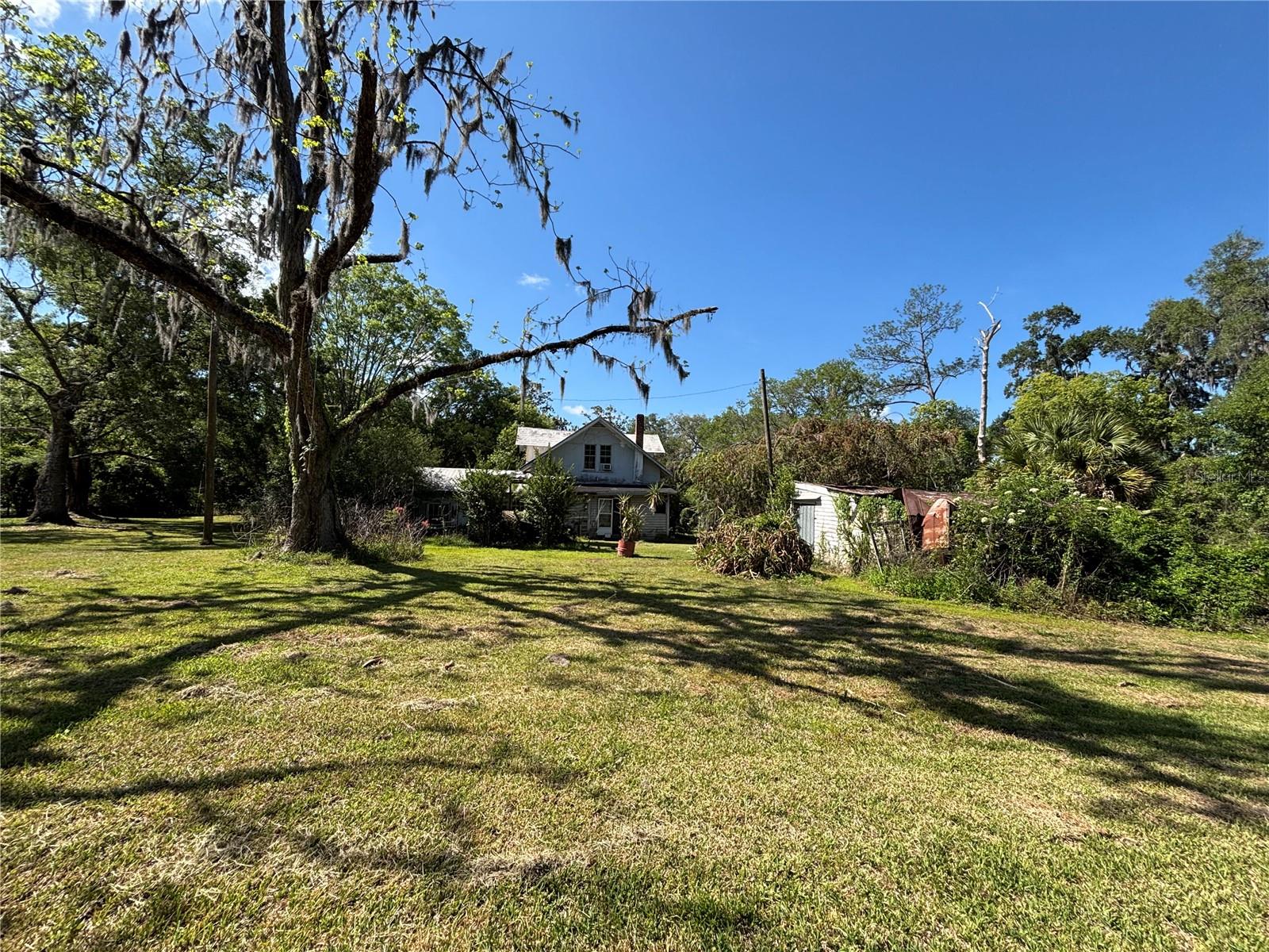 HOME TERRACE - Residential