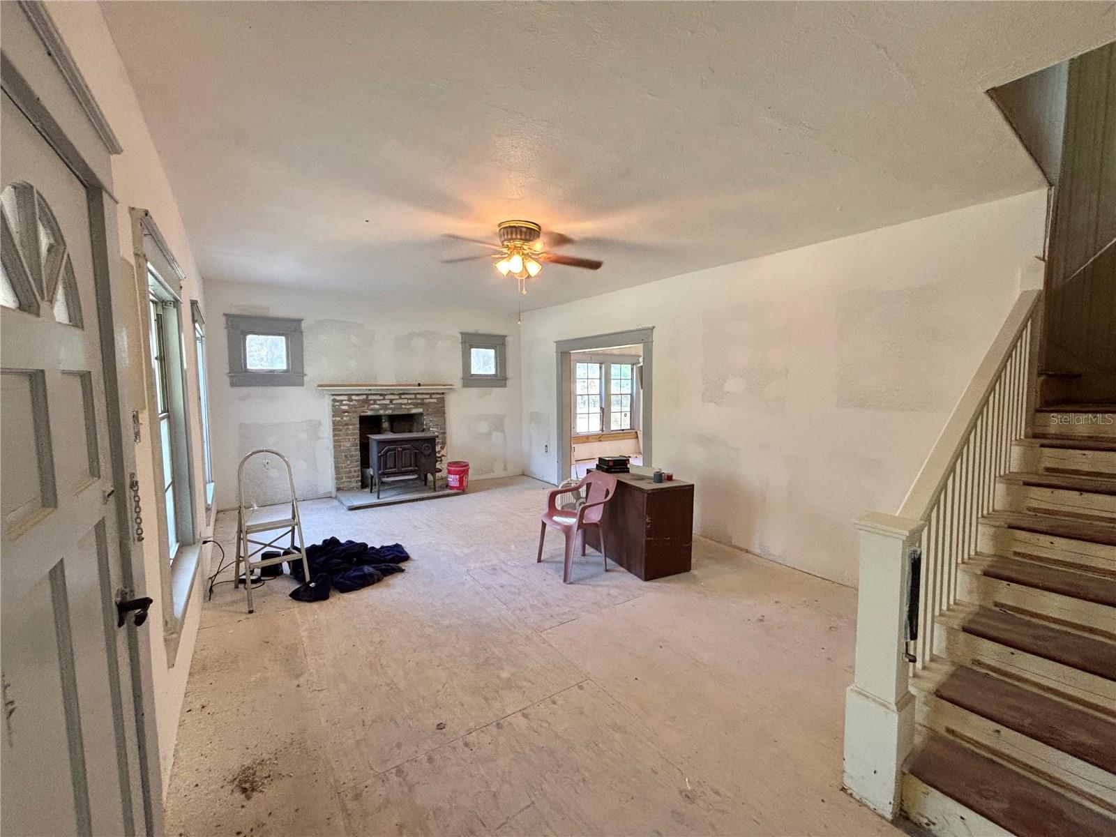 HOME TERRACE - Residential