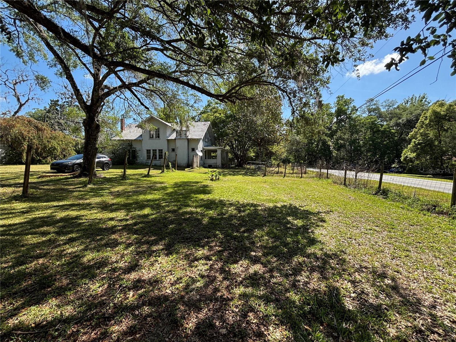 HOME TERRACE - Residential