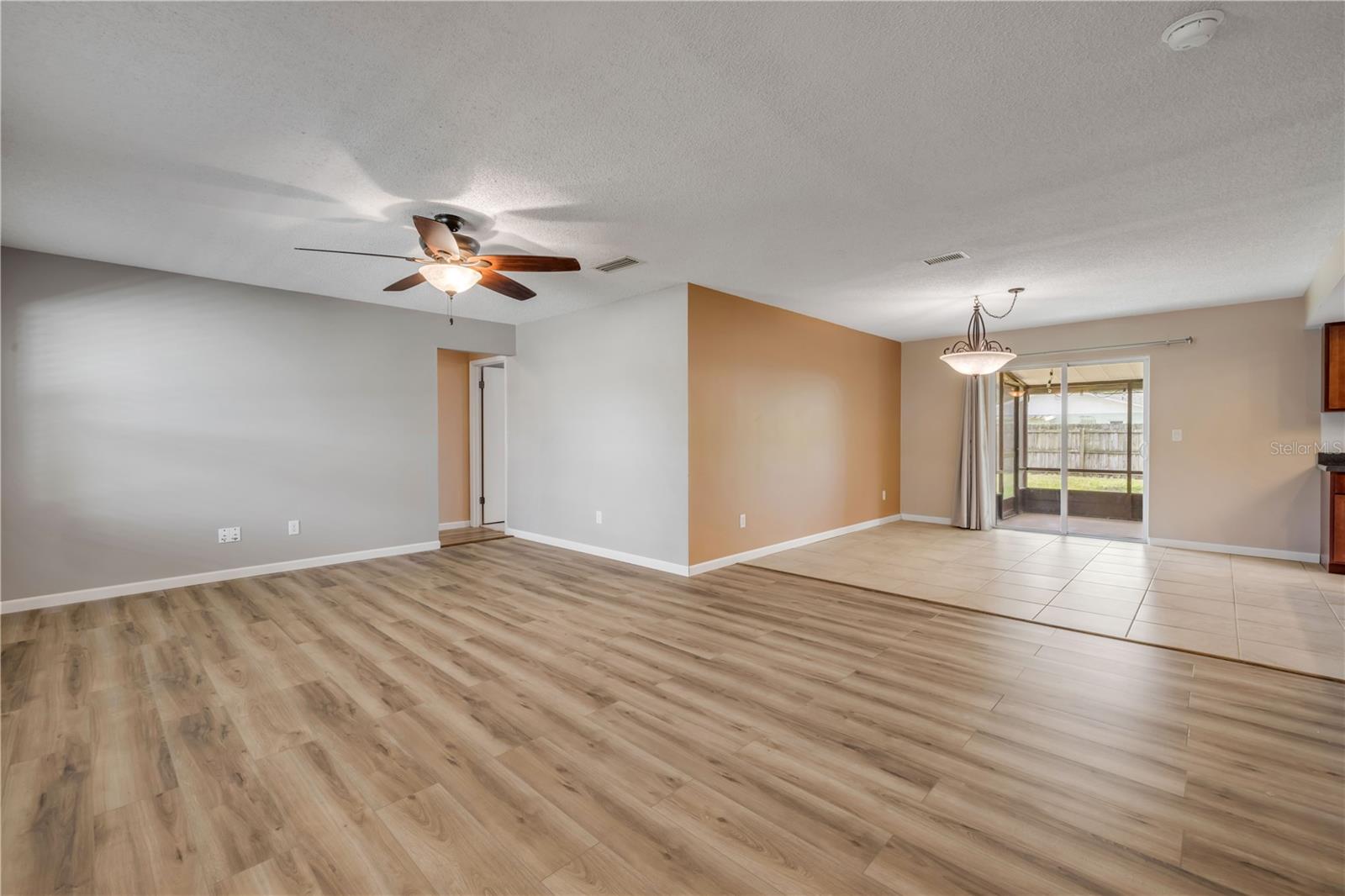 WILLOW RUN UNIT 03 - Residential