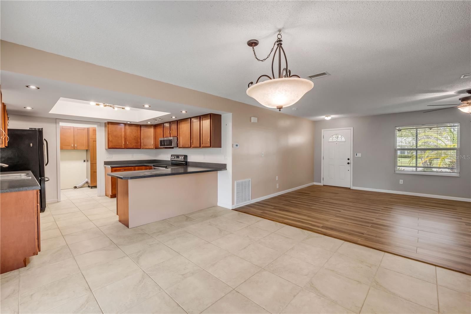 WILLOW RUN UNIT 03 - Residential