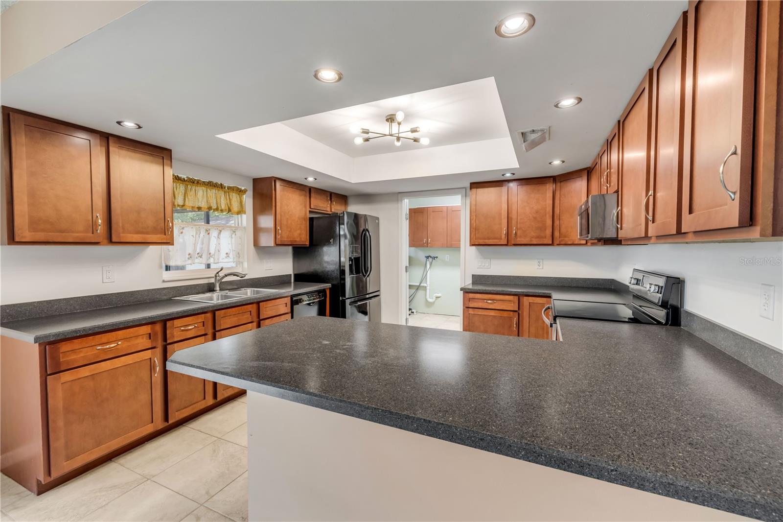 WILLOW RUN UNIT 03 - Residential