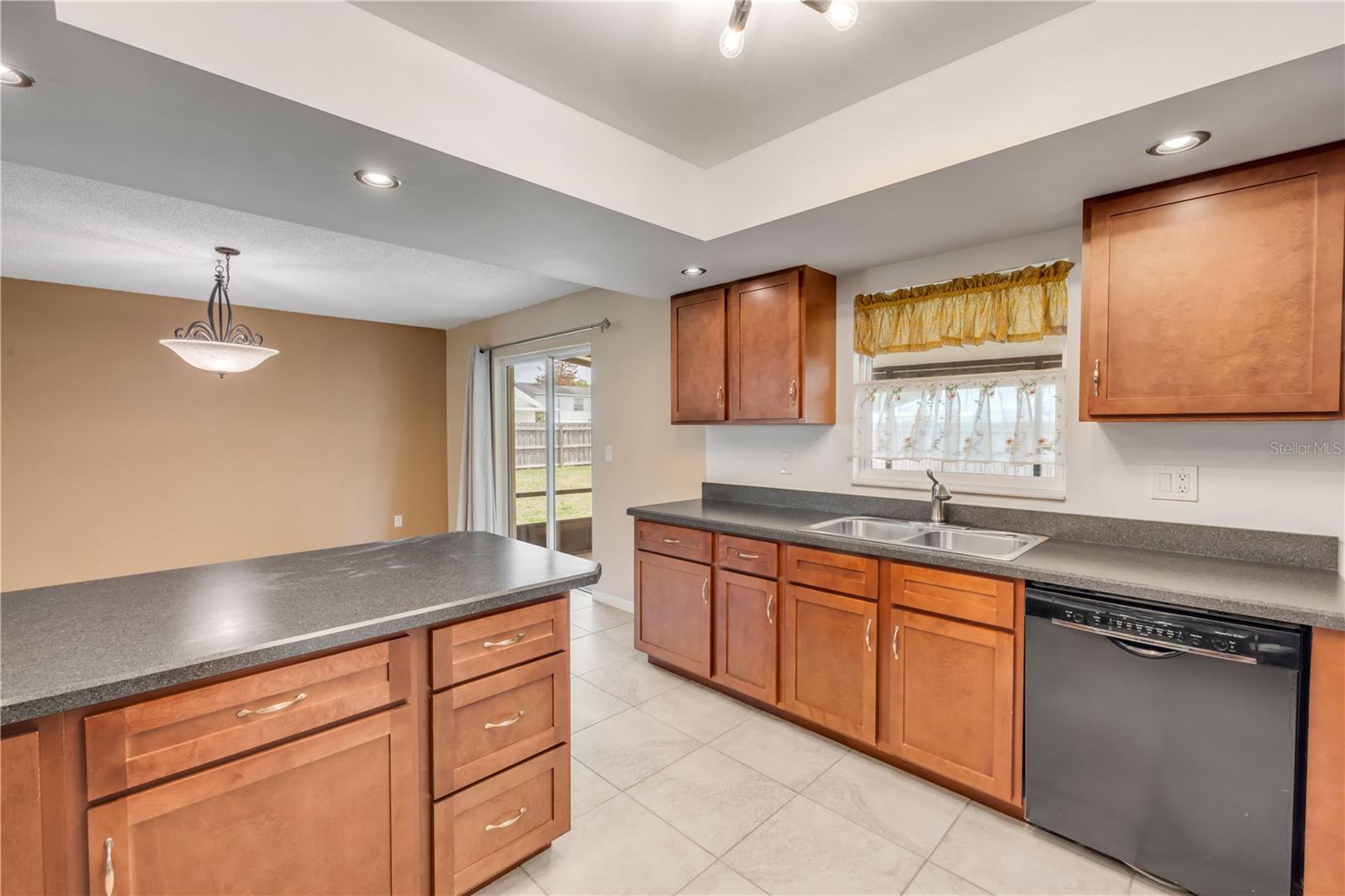WILLOW RUN UNIT 03 - Residential