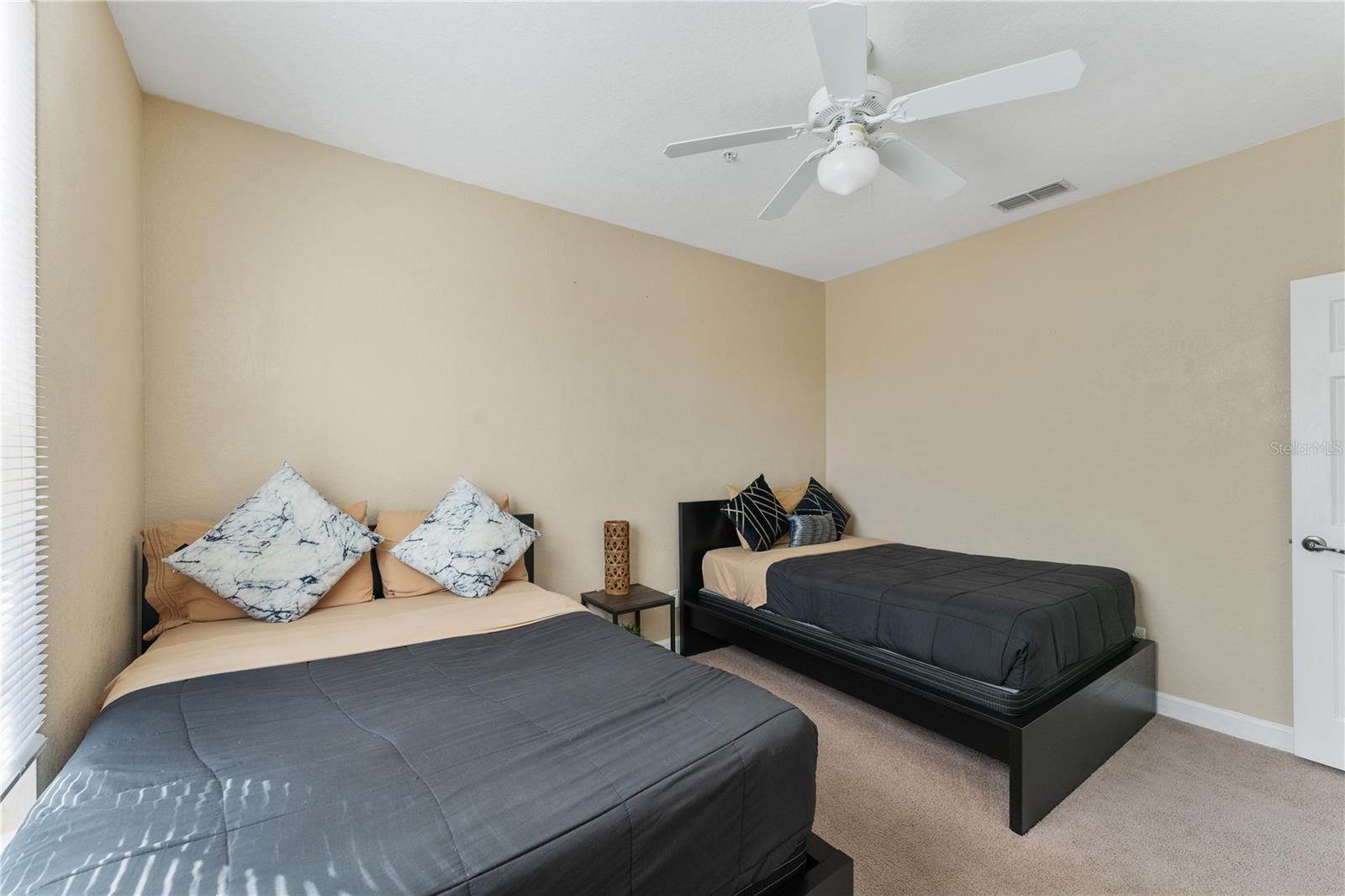 VILLAS AT SECRET LAKE CONDO - Residential