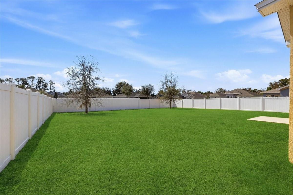 HOLLAND PARK PLACE - Residential